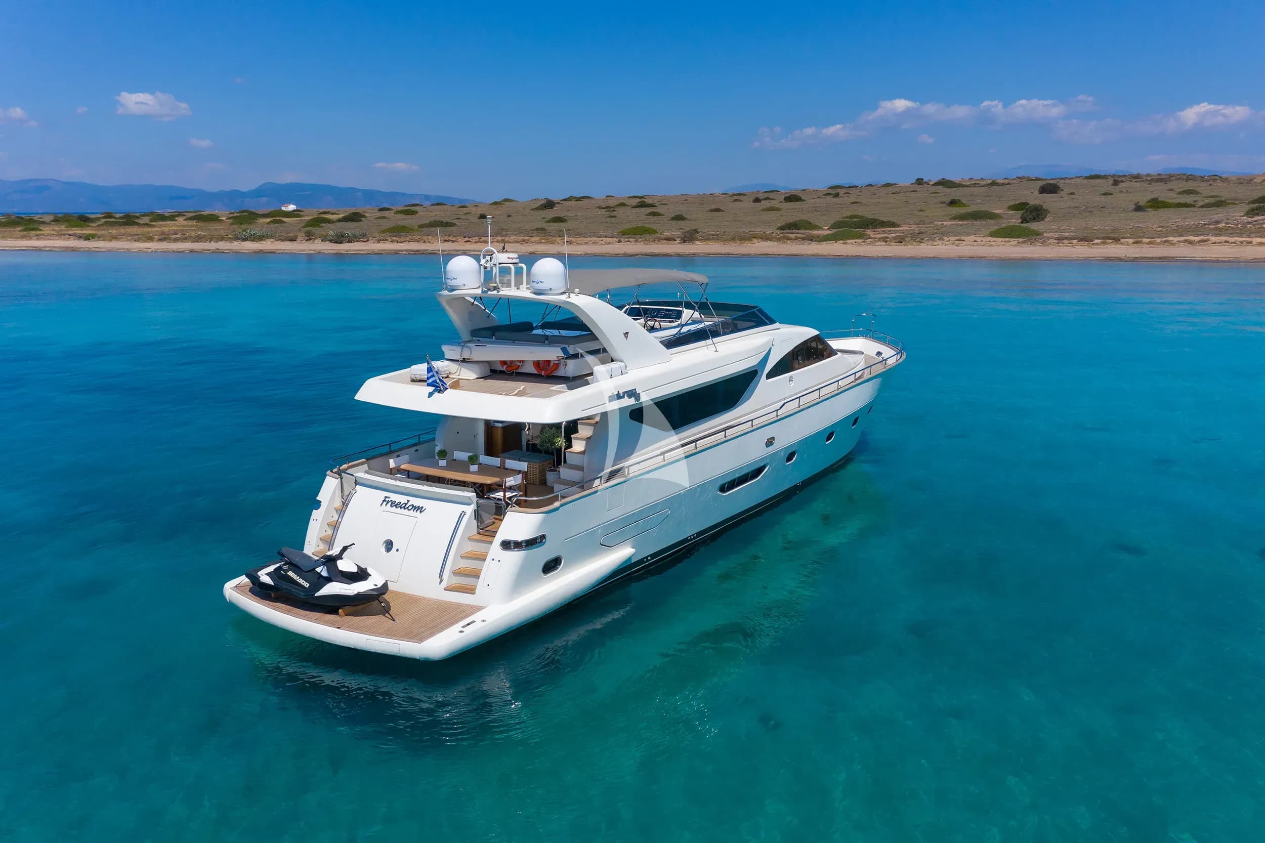FREEDOM – Exterior