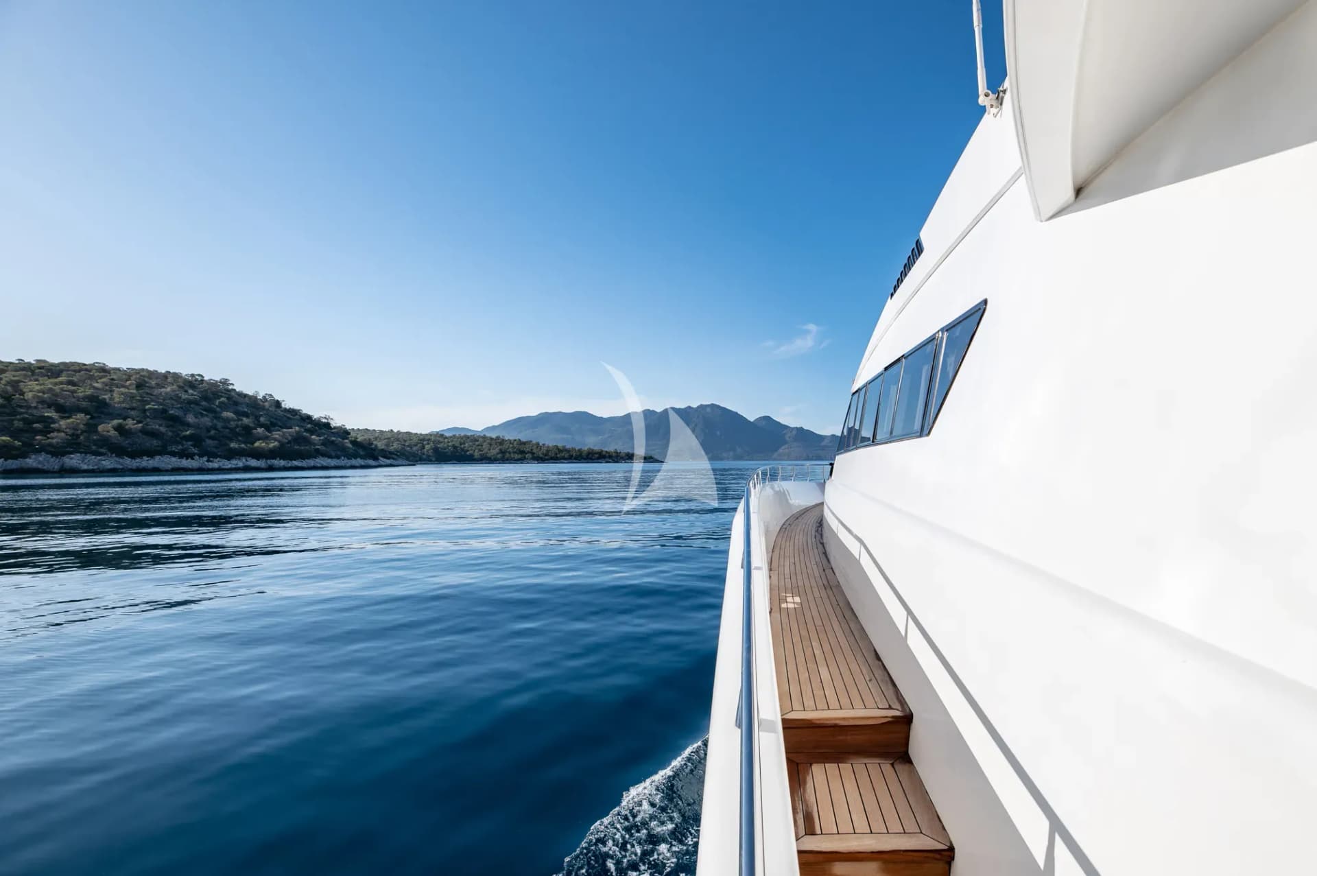 WISH – Exterior