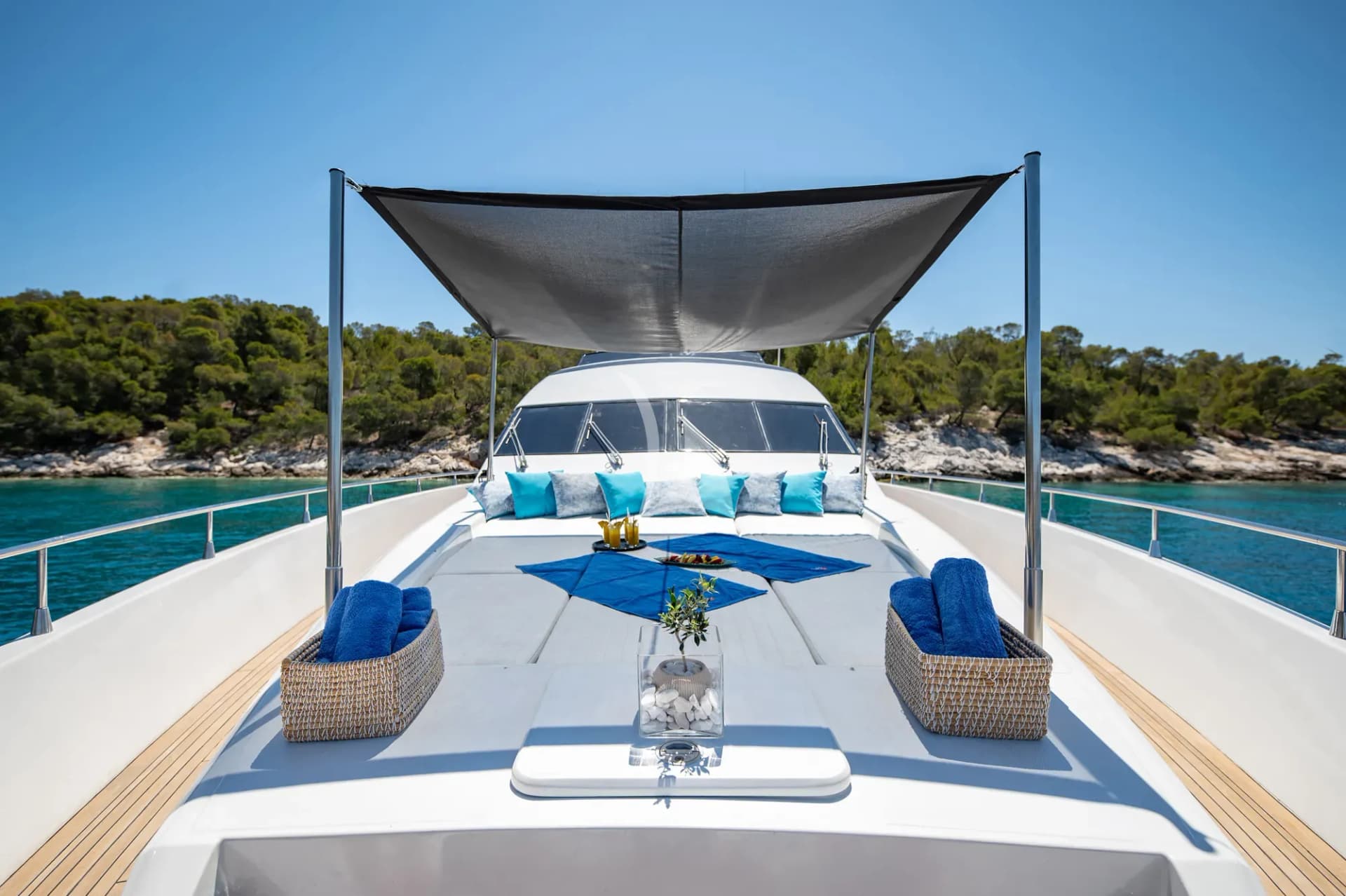 WISH – Exterior