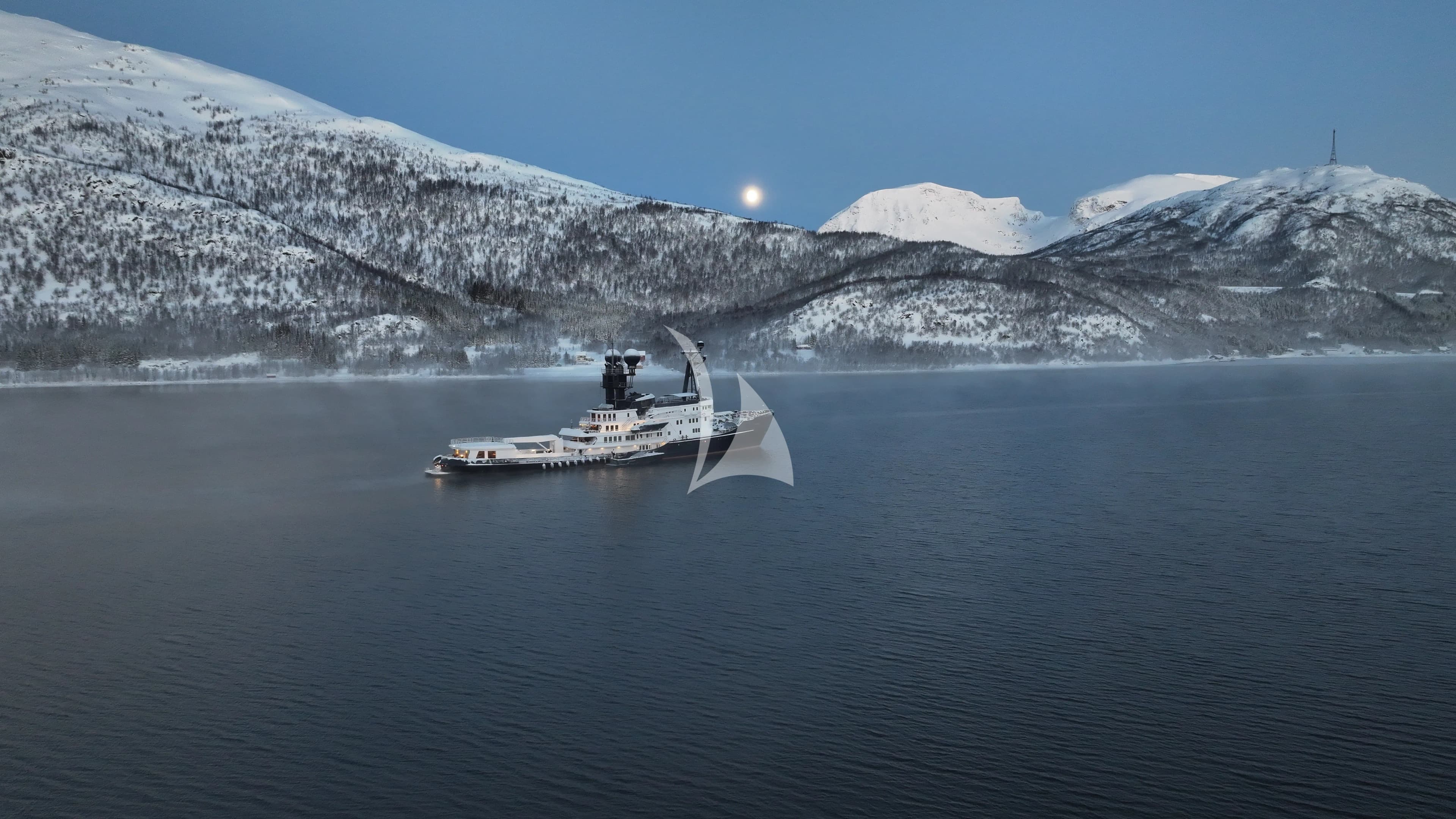 ARCTIC – Exterior