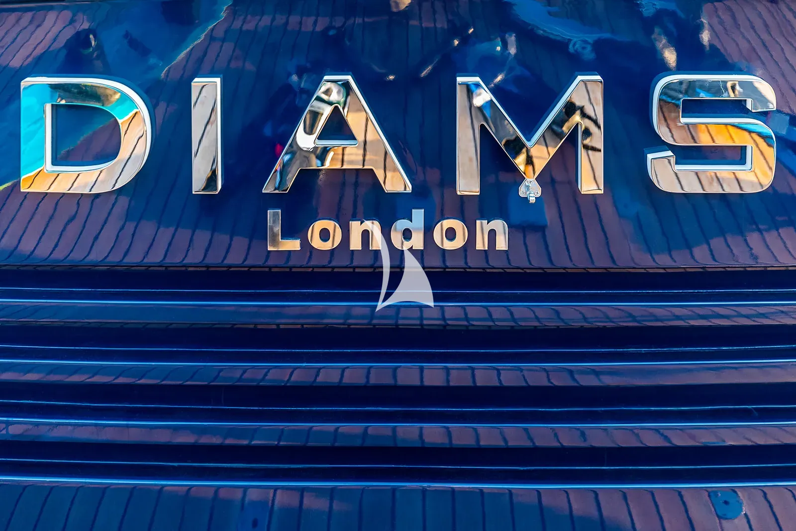 DIAMS – Exterior