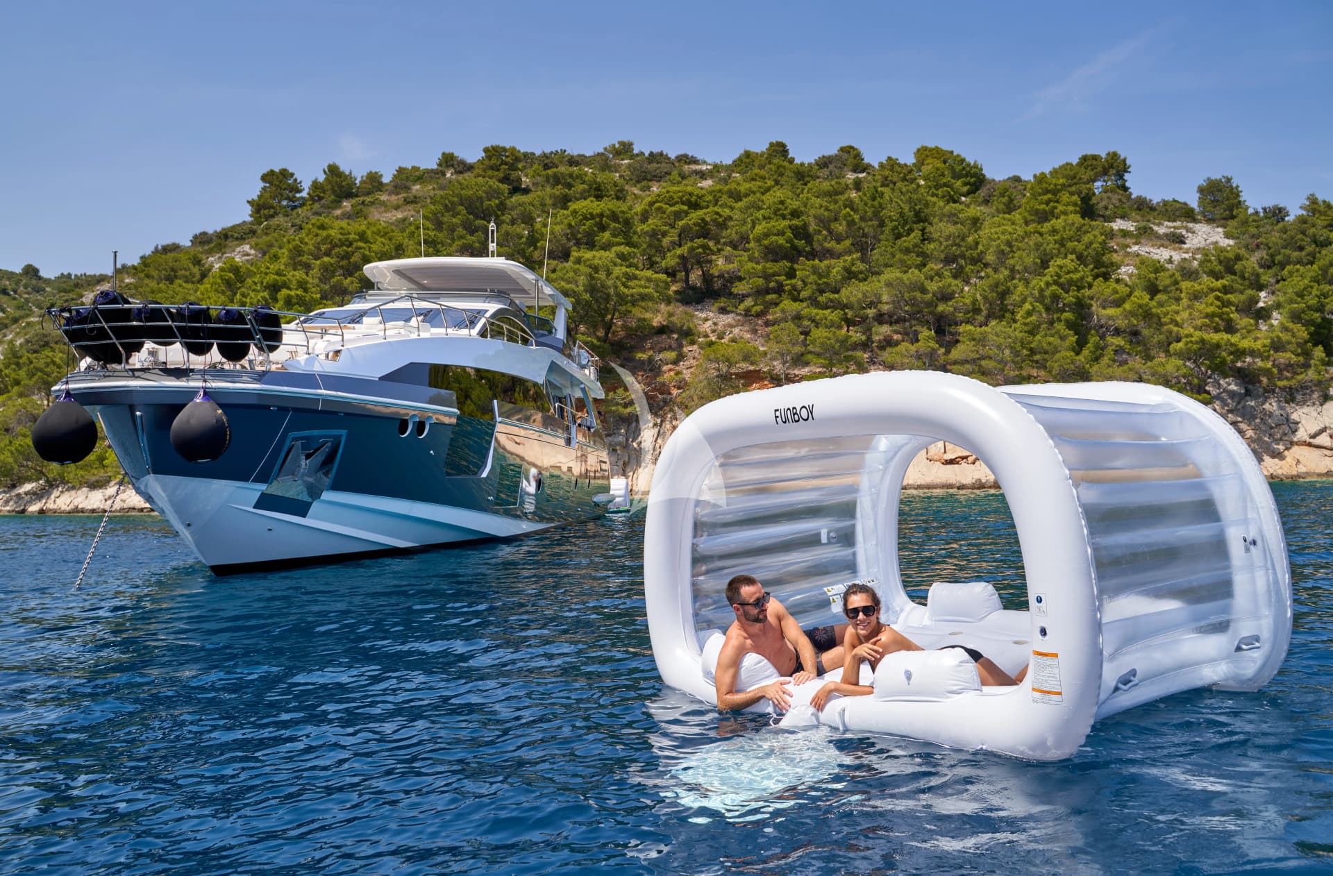 ALUMINIA TOO – Exterior