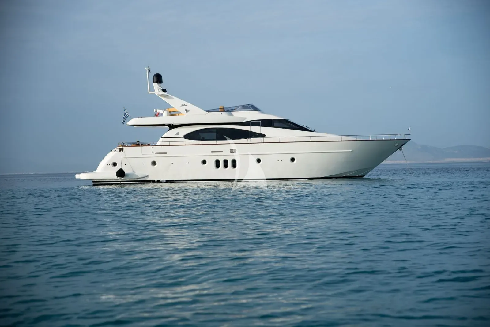 ESTIA ZEUS – Exterior
