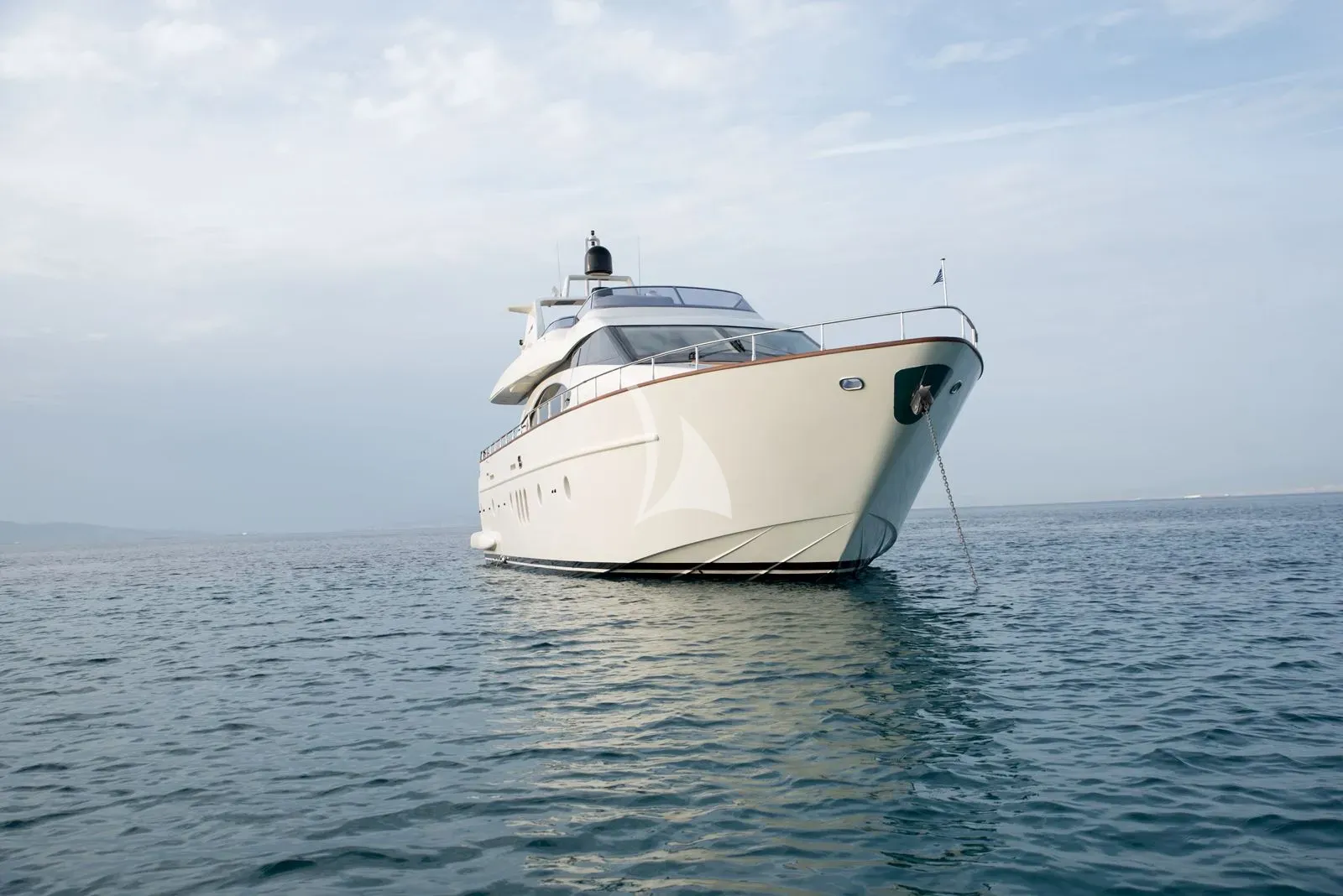 ESTIA ZEUS – Exterior