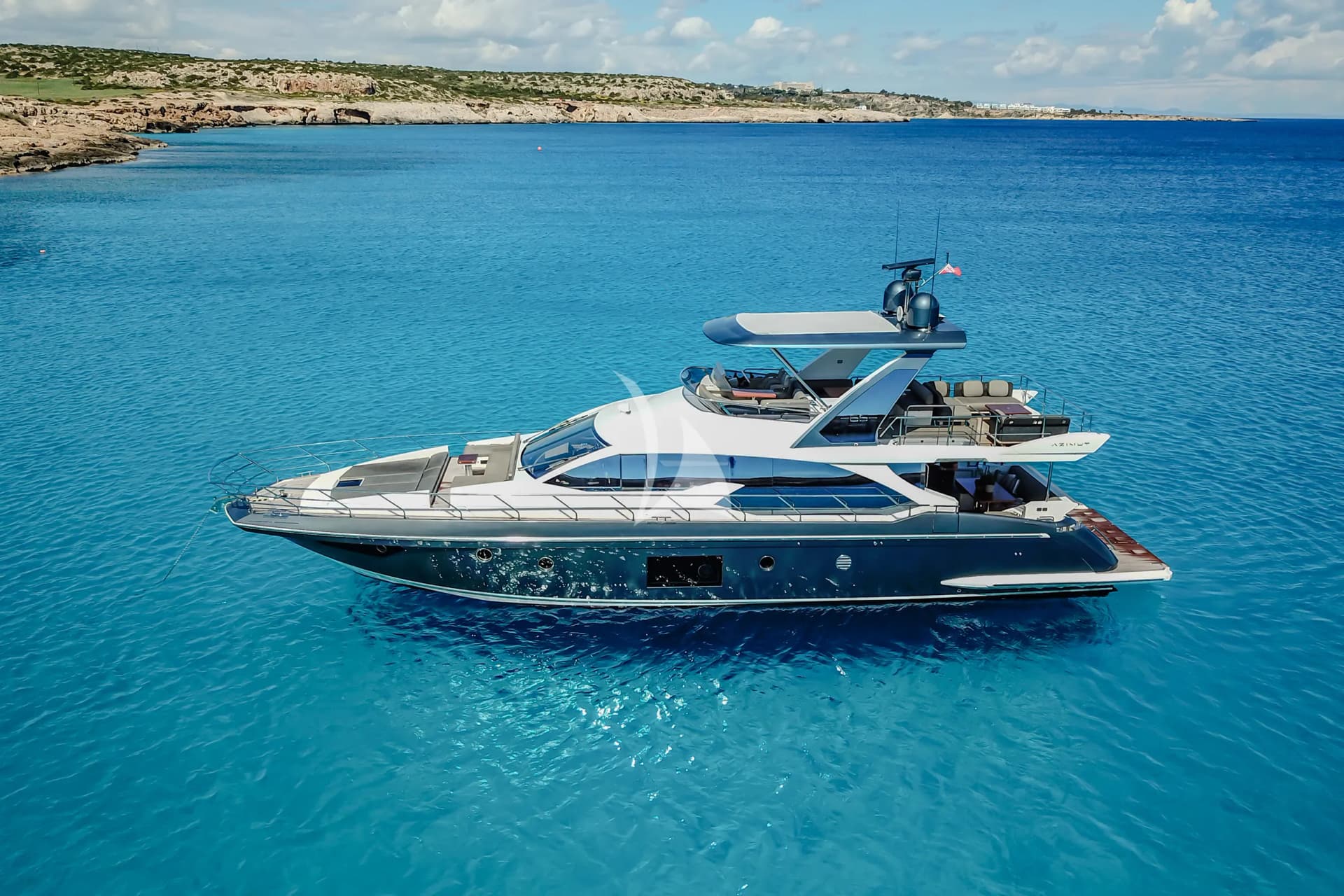 SEA YA – Exterior