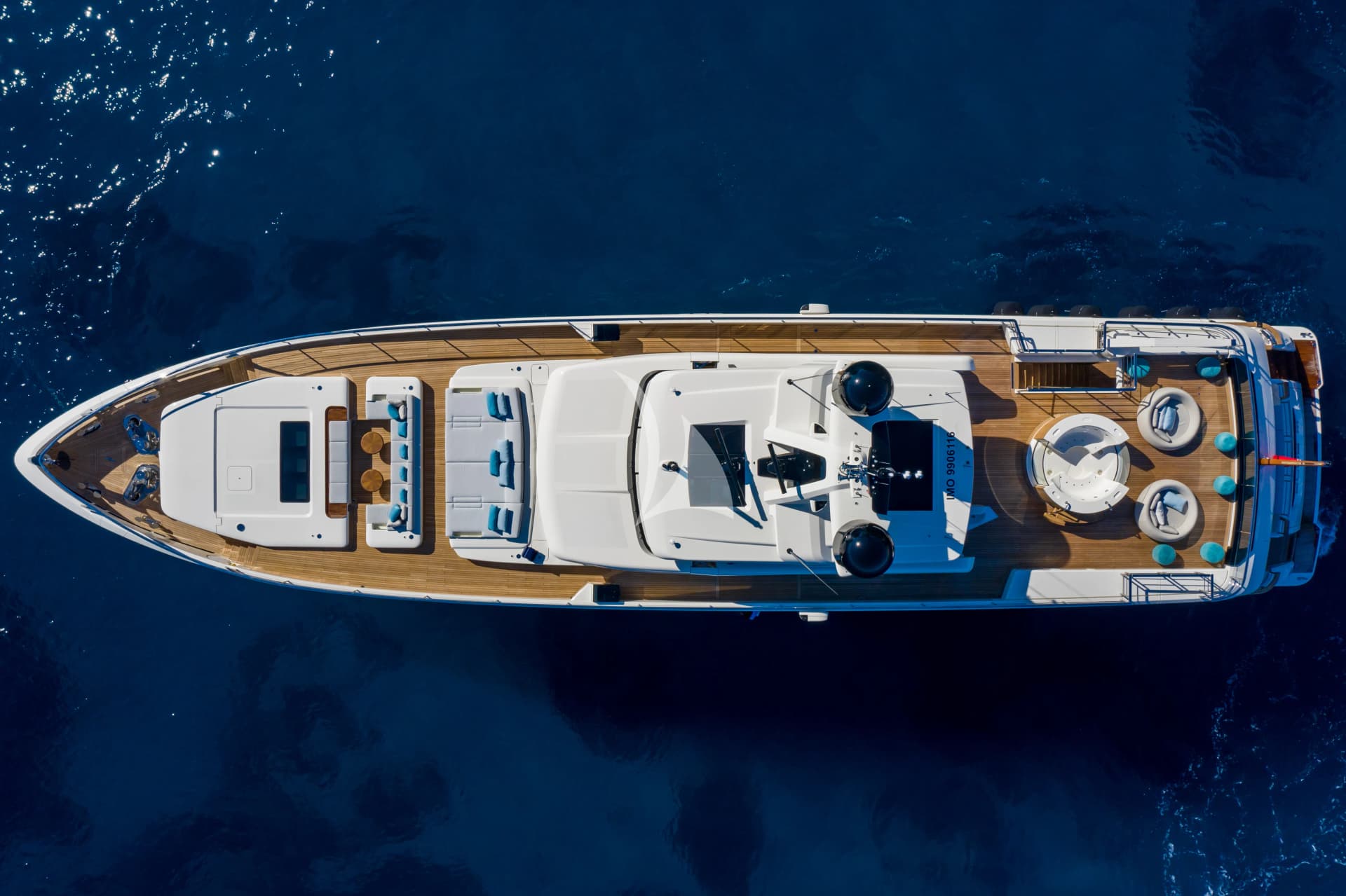 KATANA X – Exterior