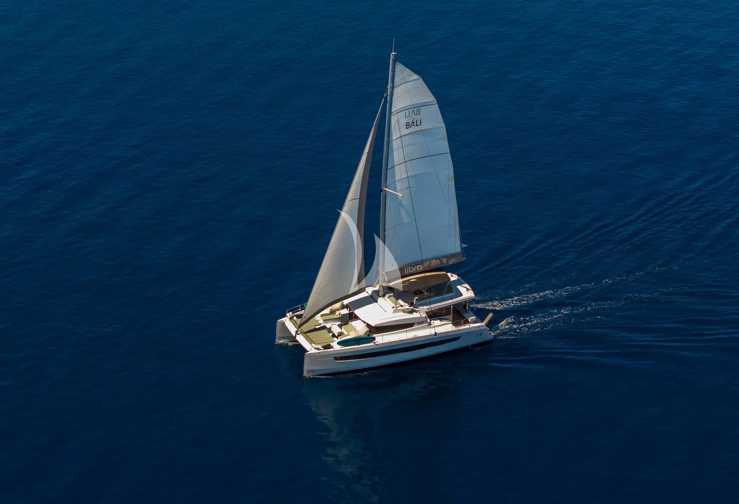LIBRA – Exterior