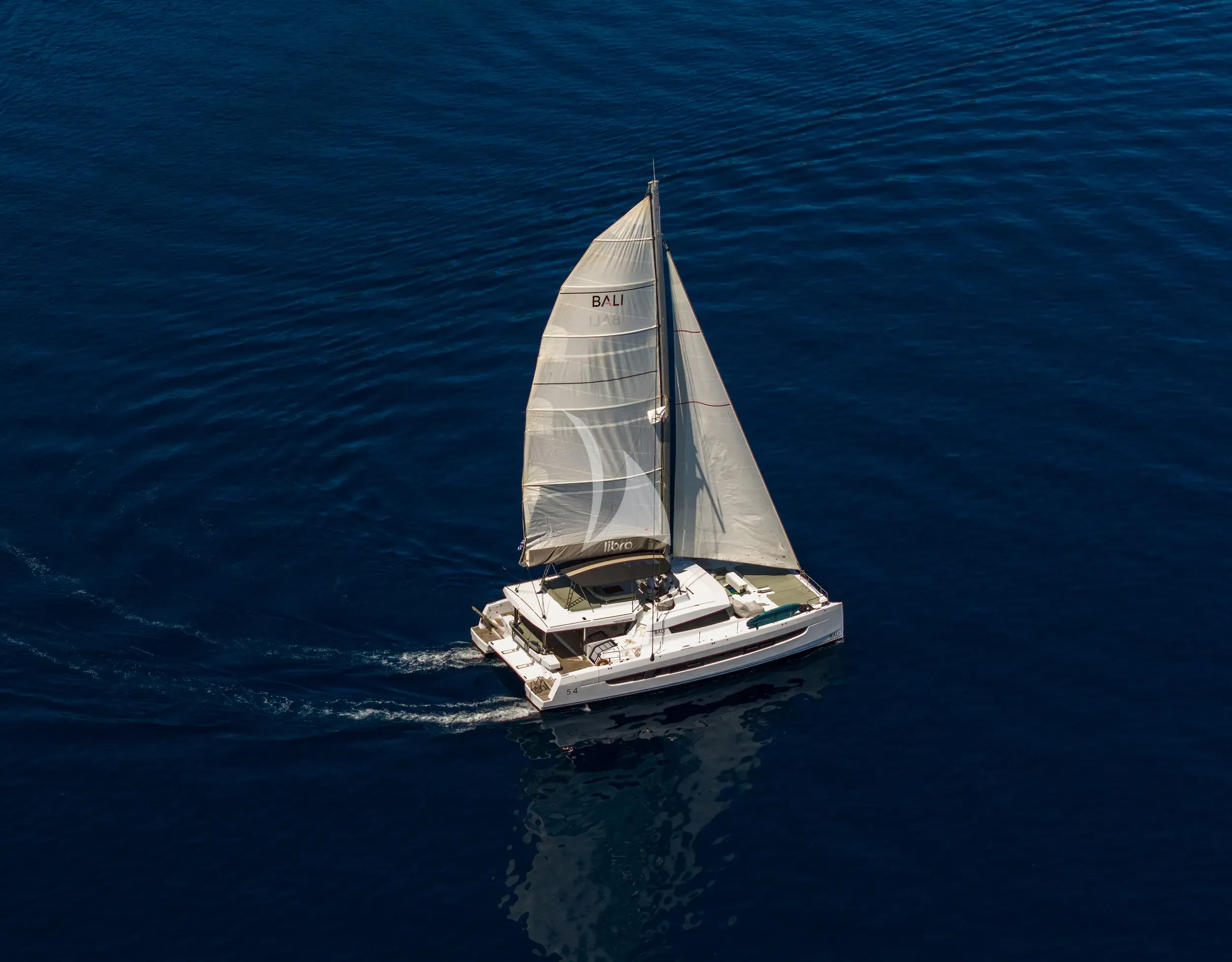 LIBRA – Exterior
