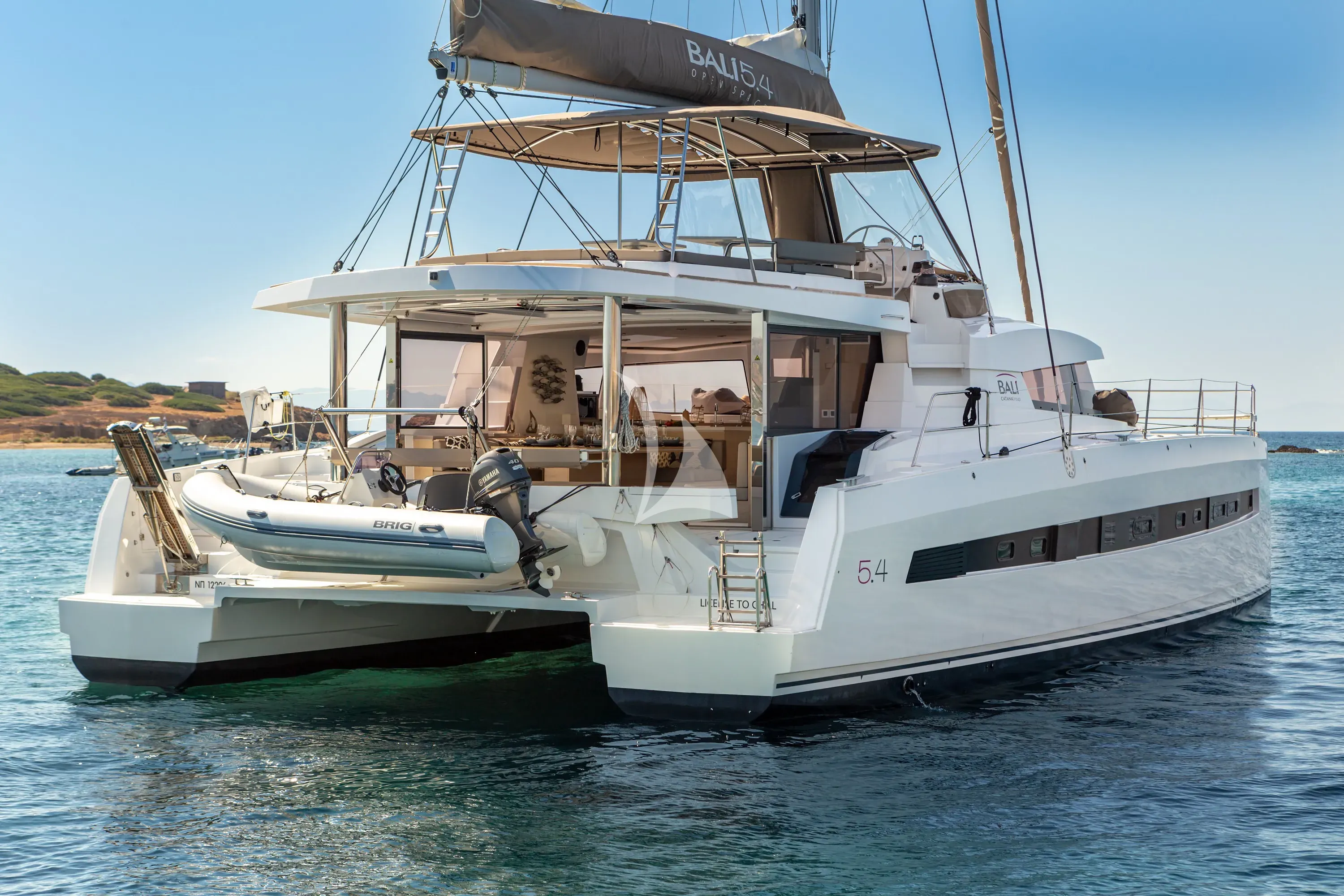 LICENSE TO CHILL – Exterior