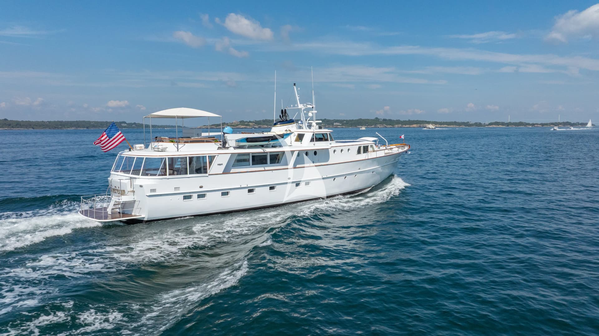 SOVEREIGN – Exterior