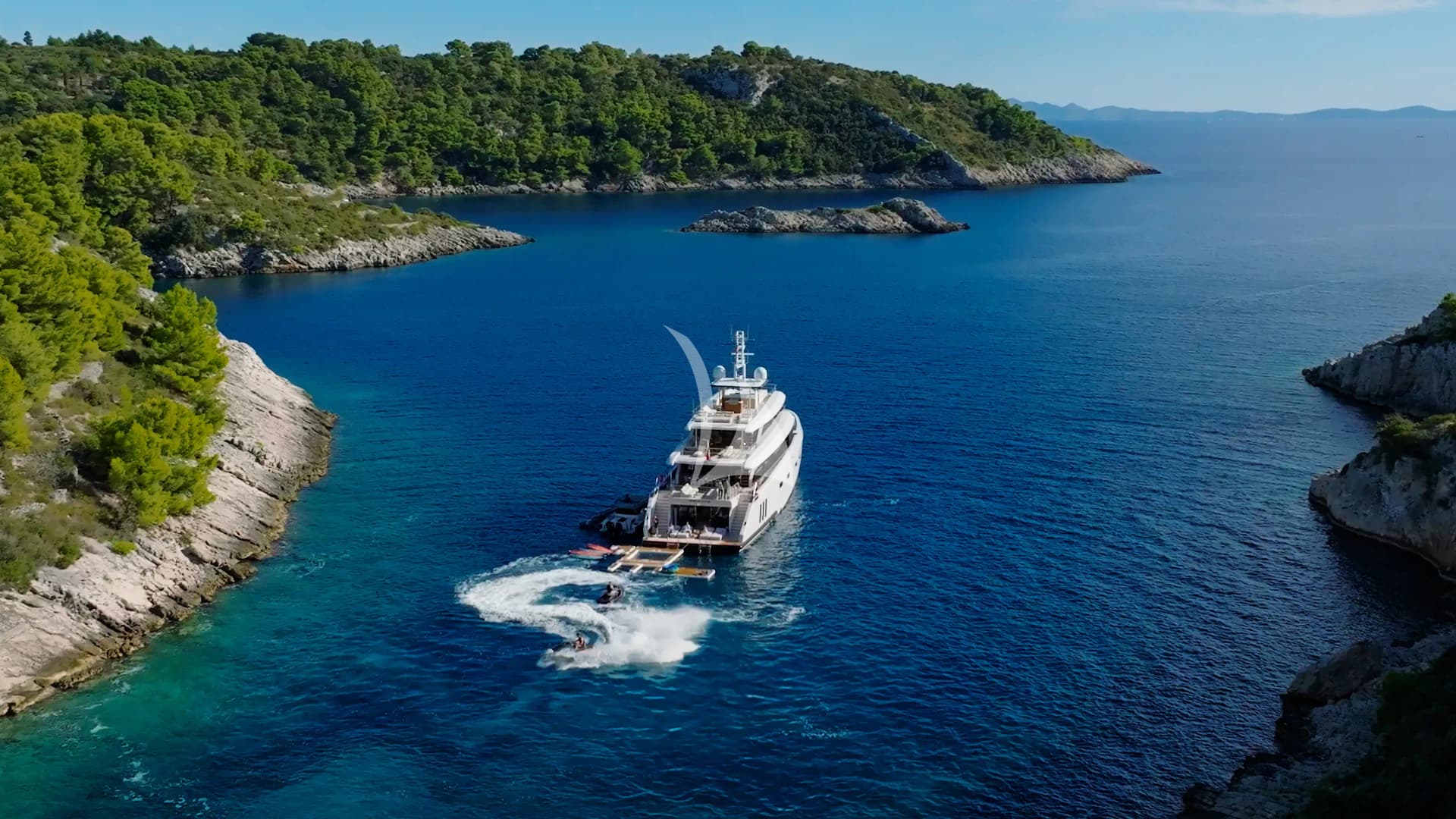 Renata – Exterior