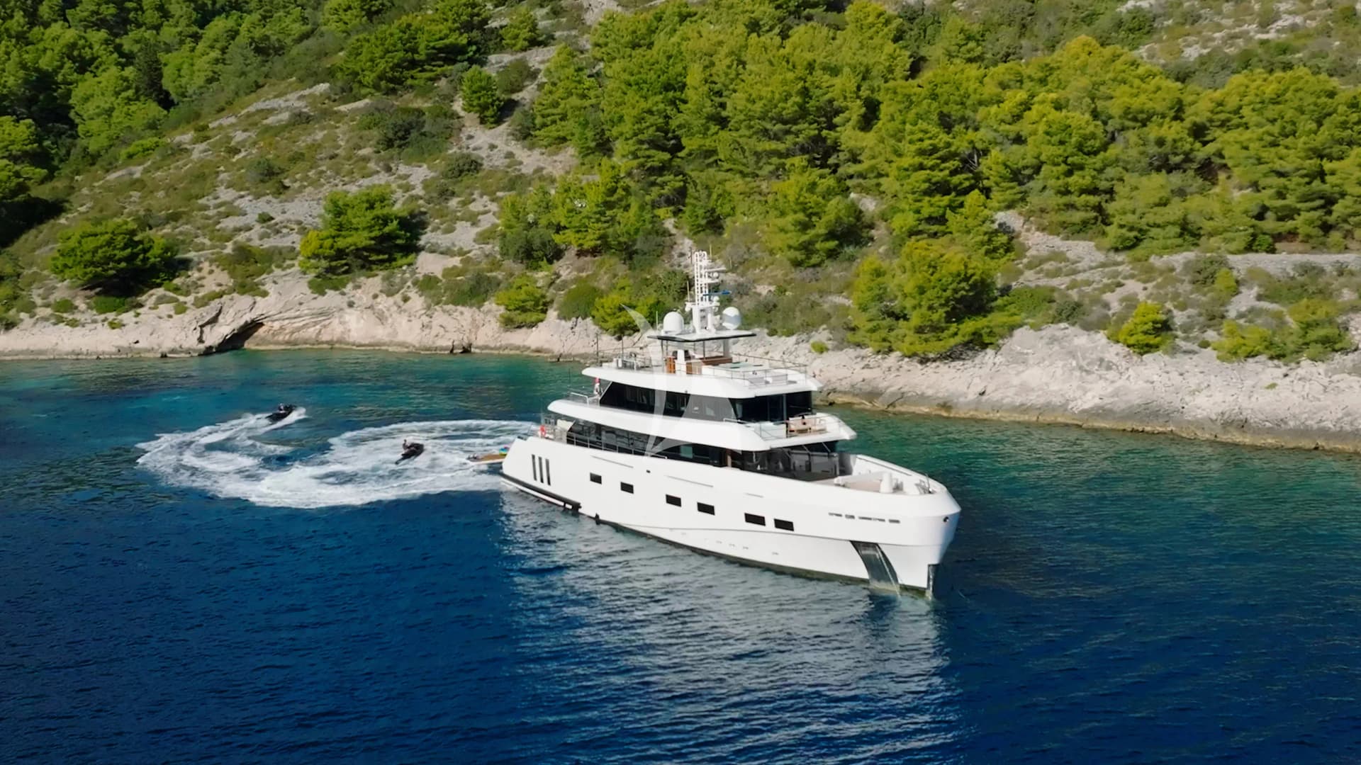 Renata – Exterior