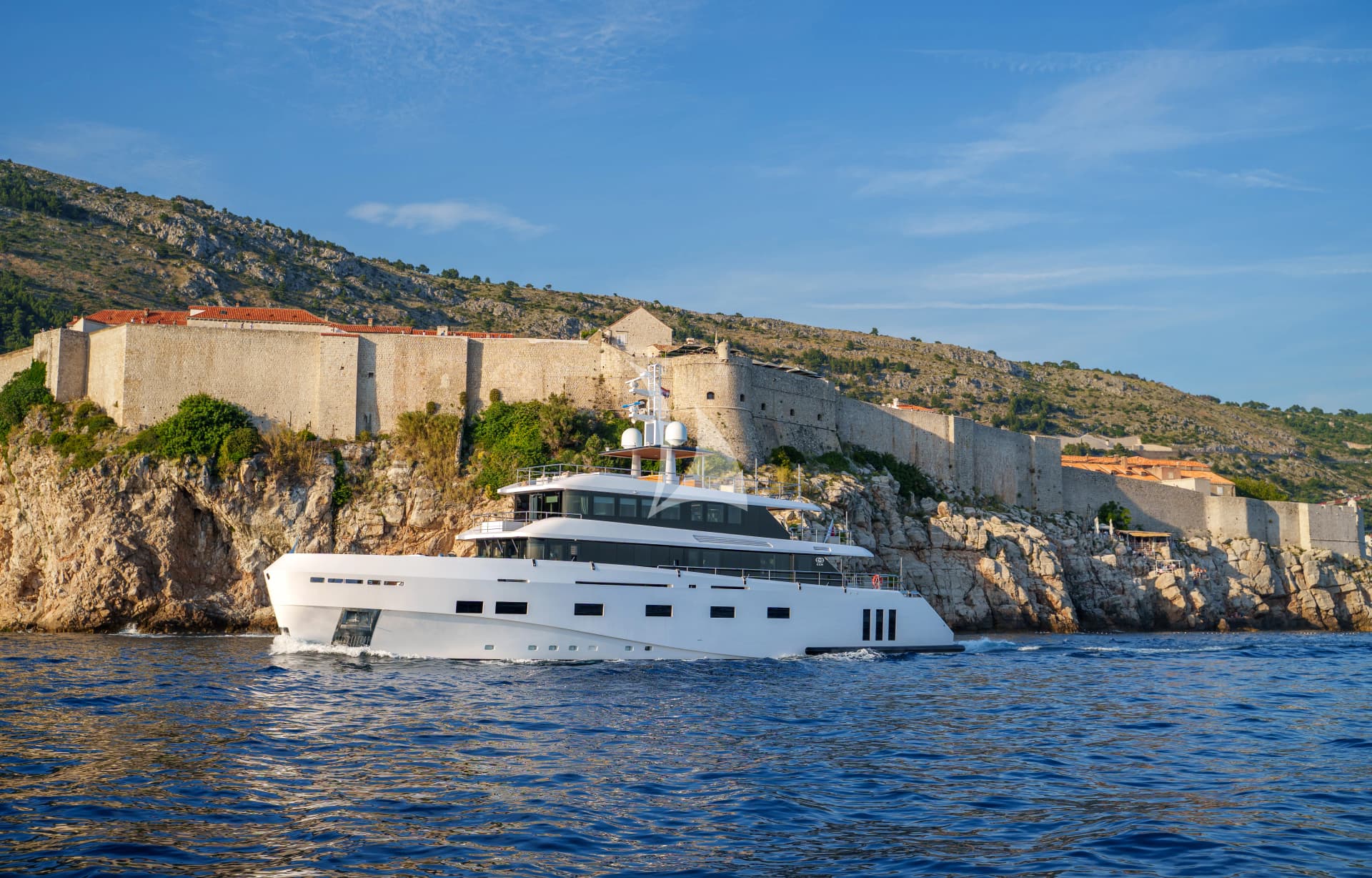 Renata – Exterior