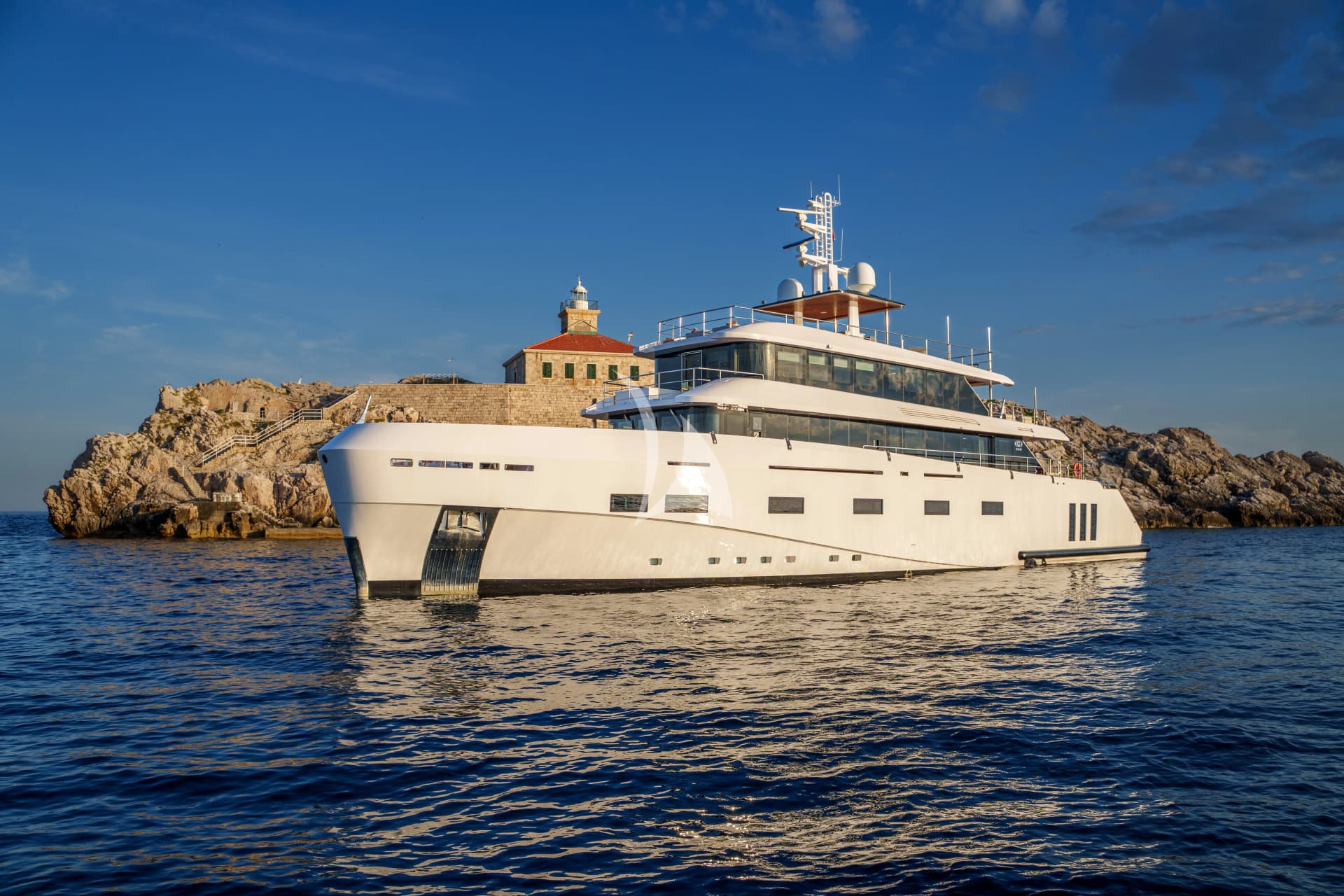 Renata – Exterior