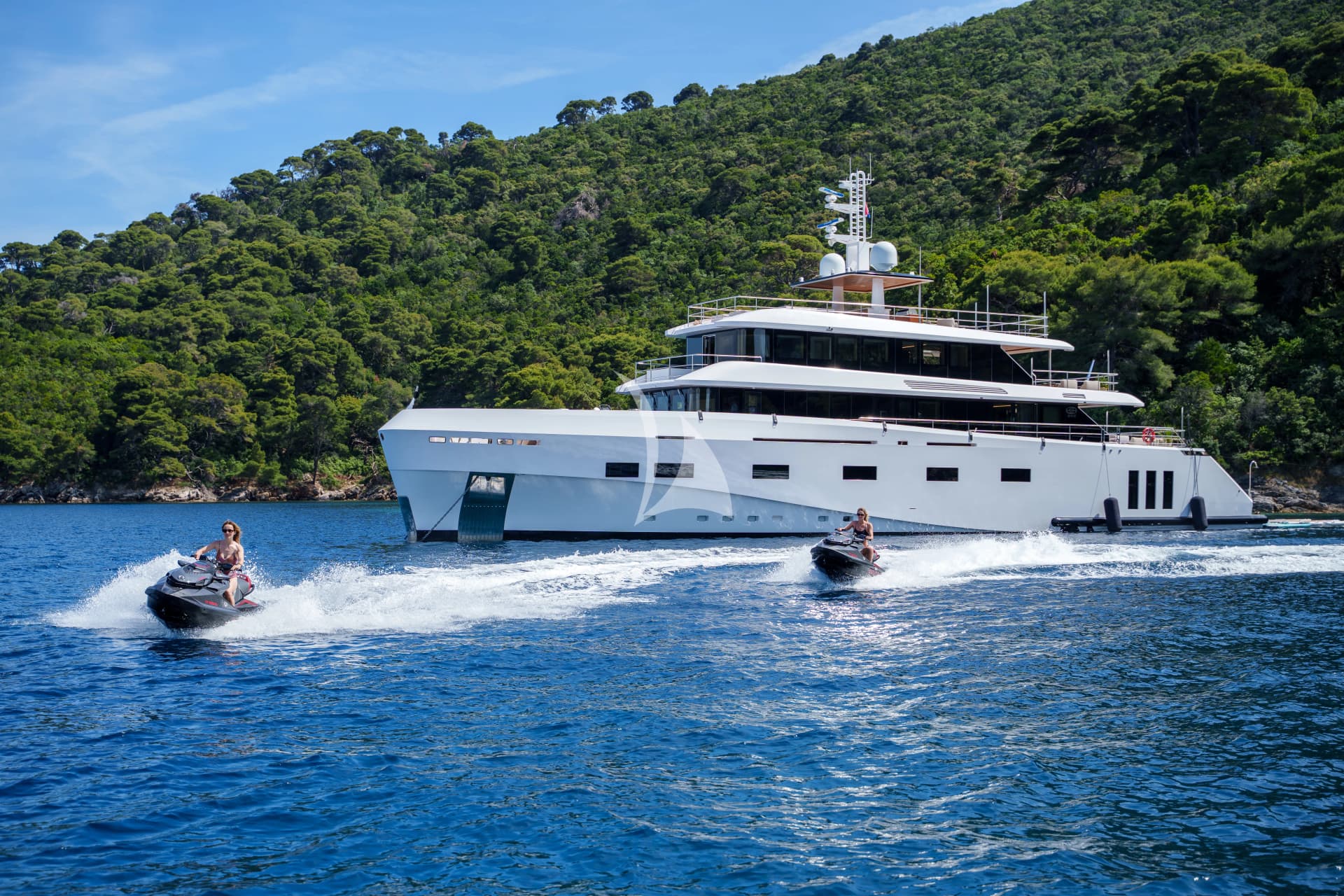 Renata – Exterior
