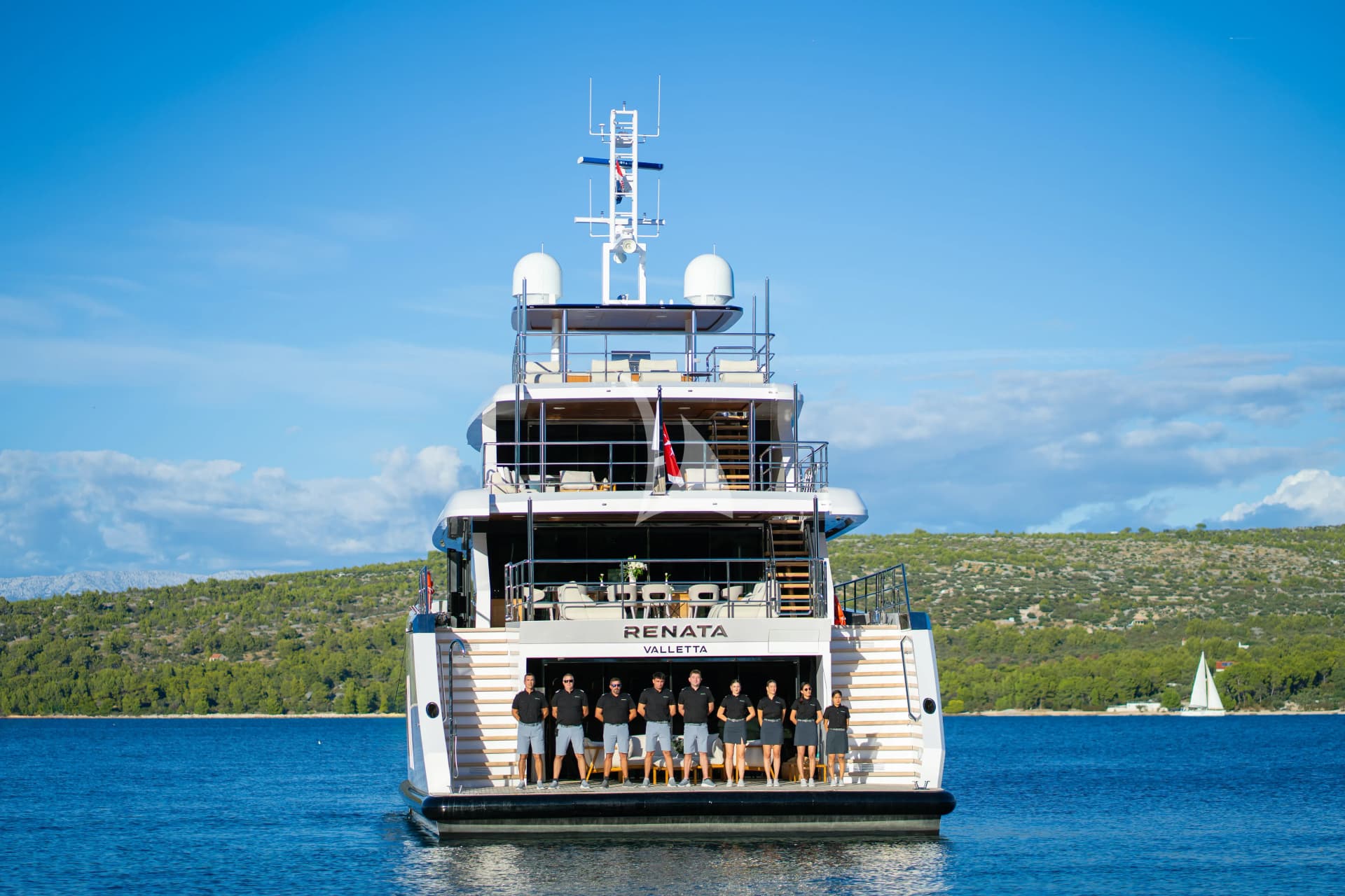 Renata – Exterior