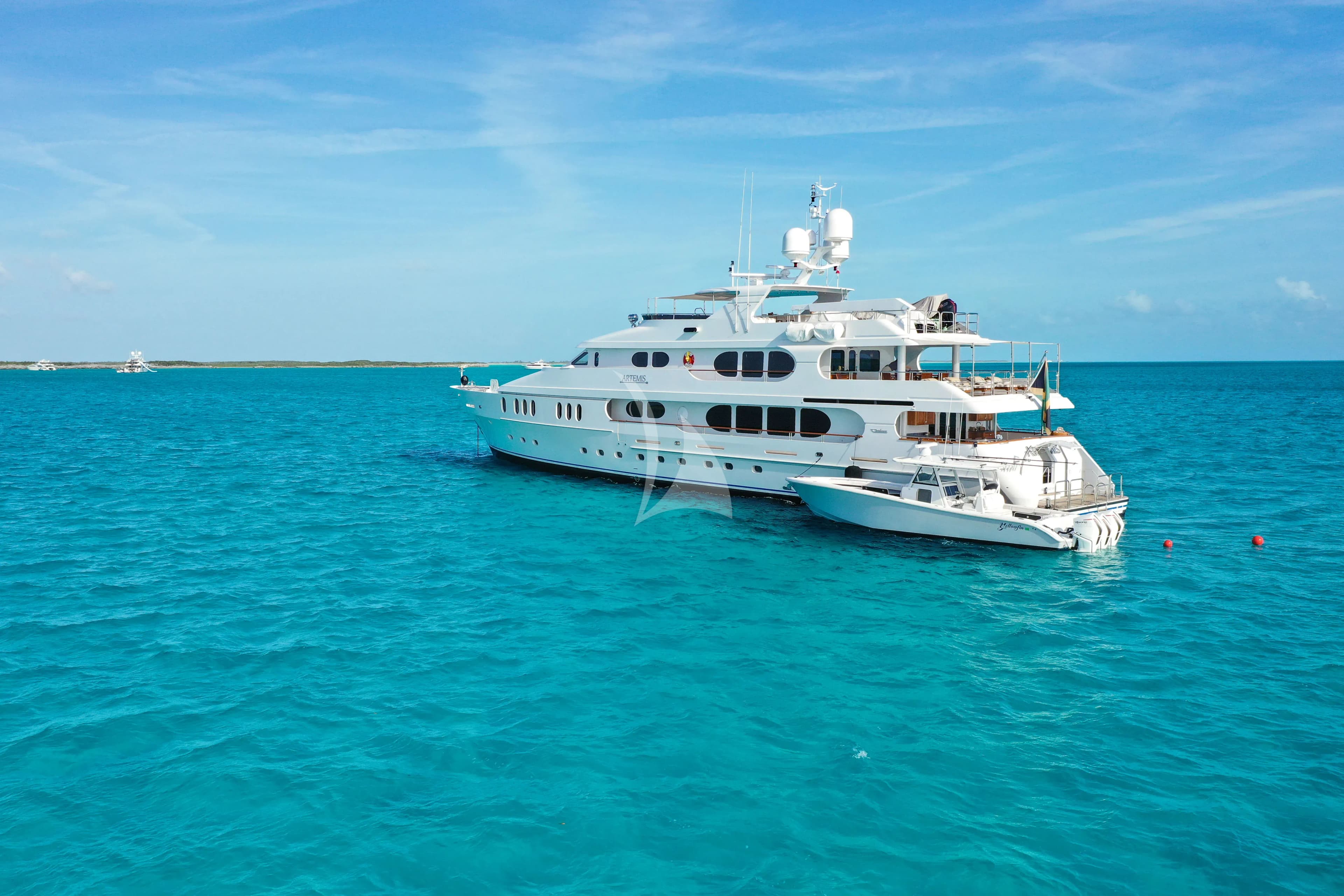 ARTEMIS – Exterior