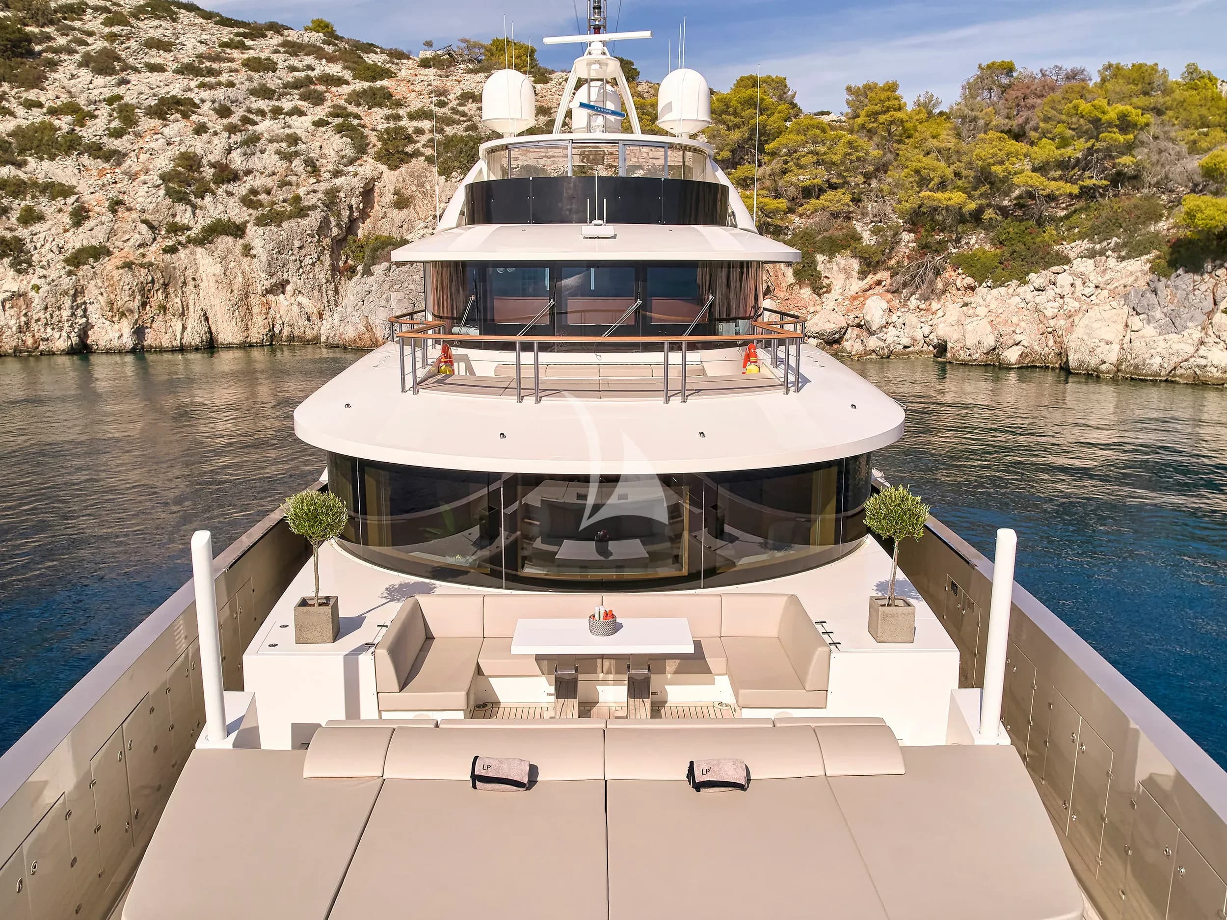 LA PELLEGRINA 1 – Exterior