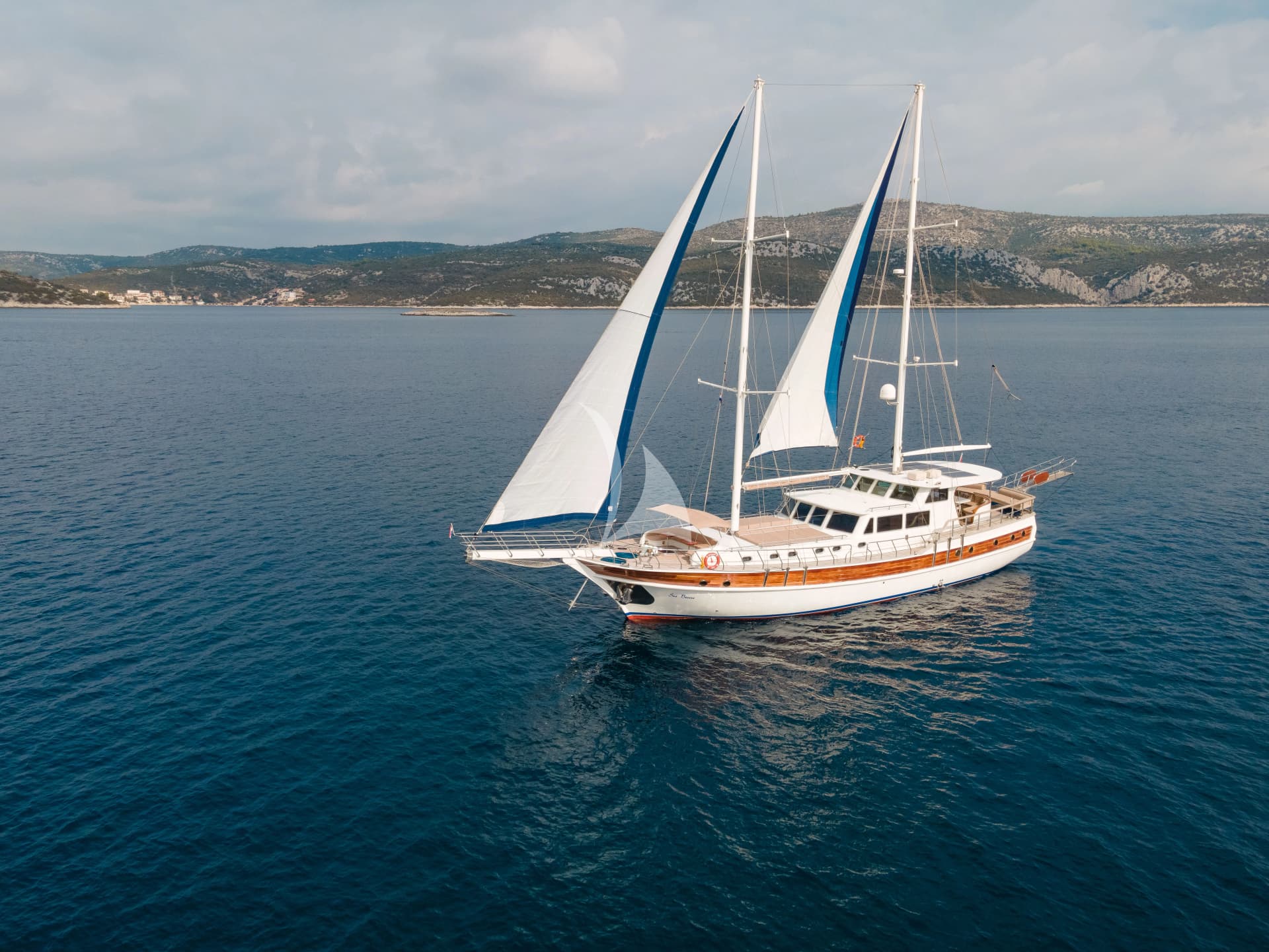 Sea Breeze – Custom Line
