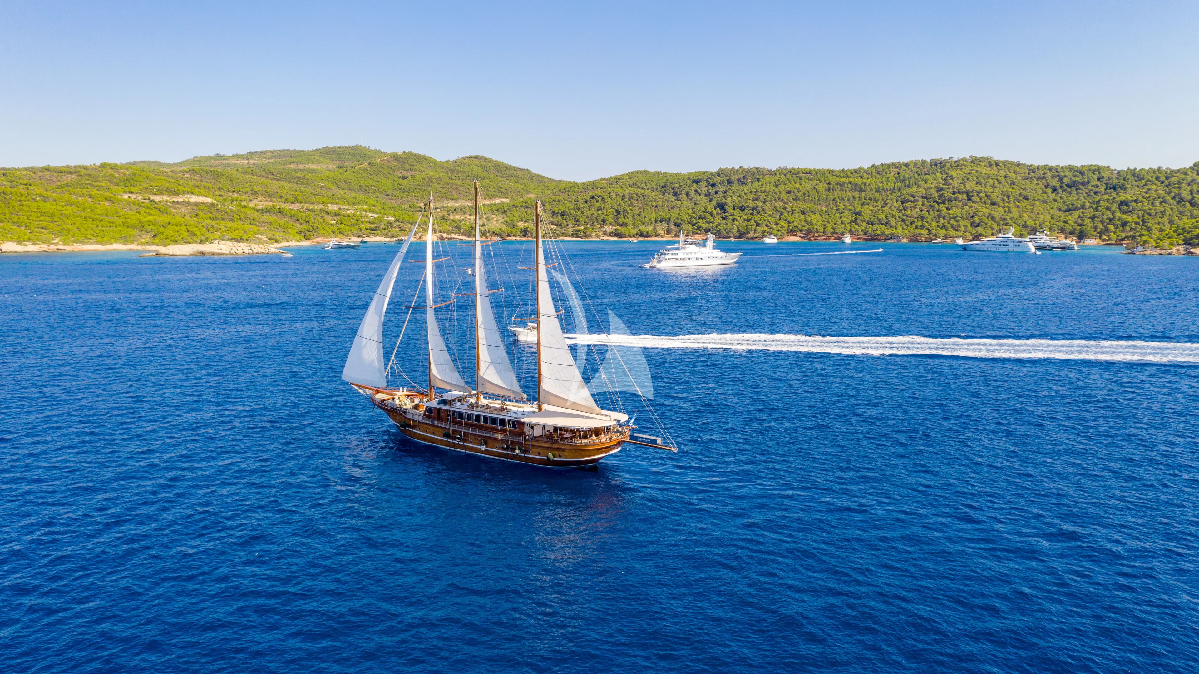 THALASSA – Exterior