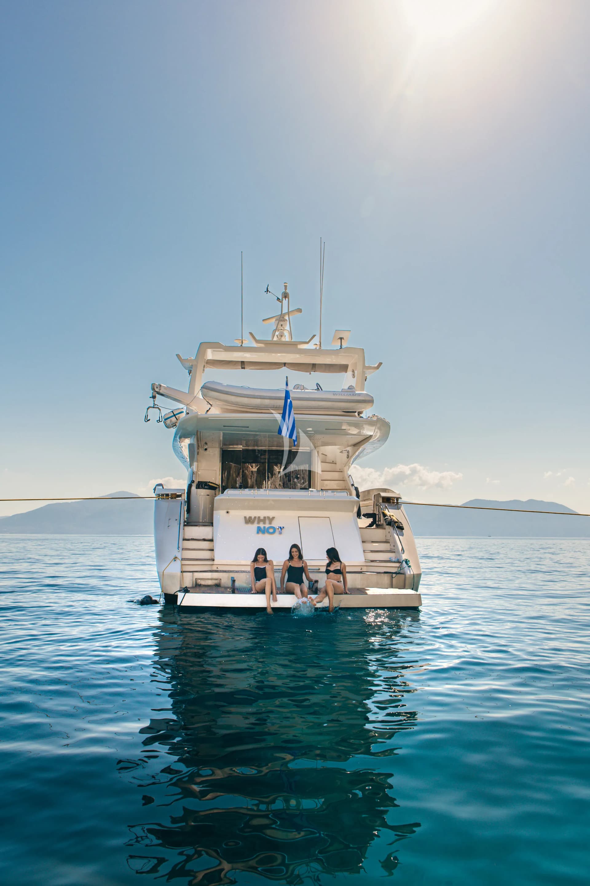 WHY NOT – Exterior