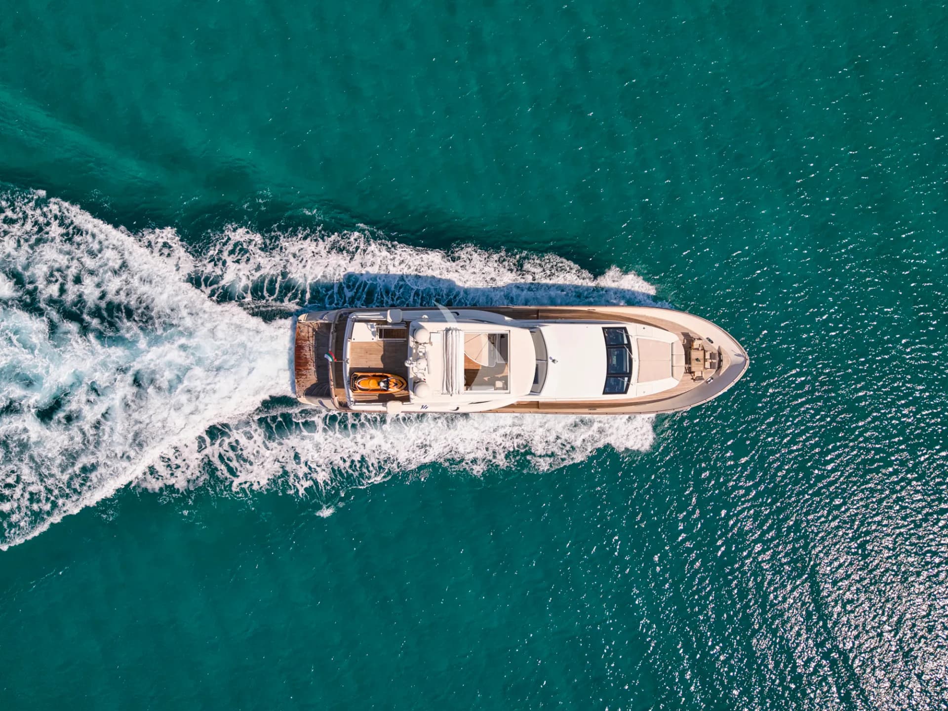 STAR LINK – Exterior