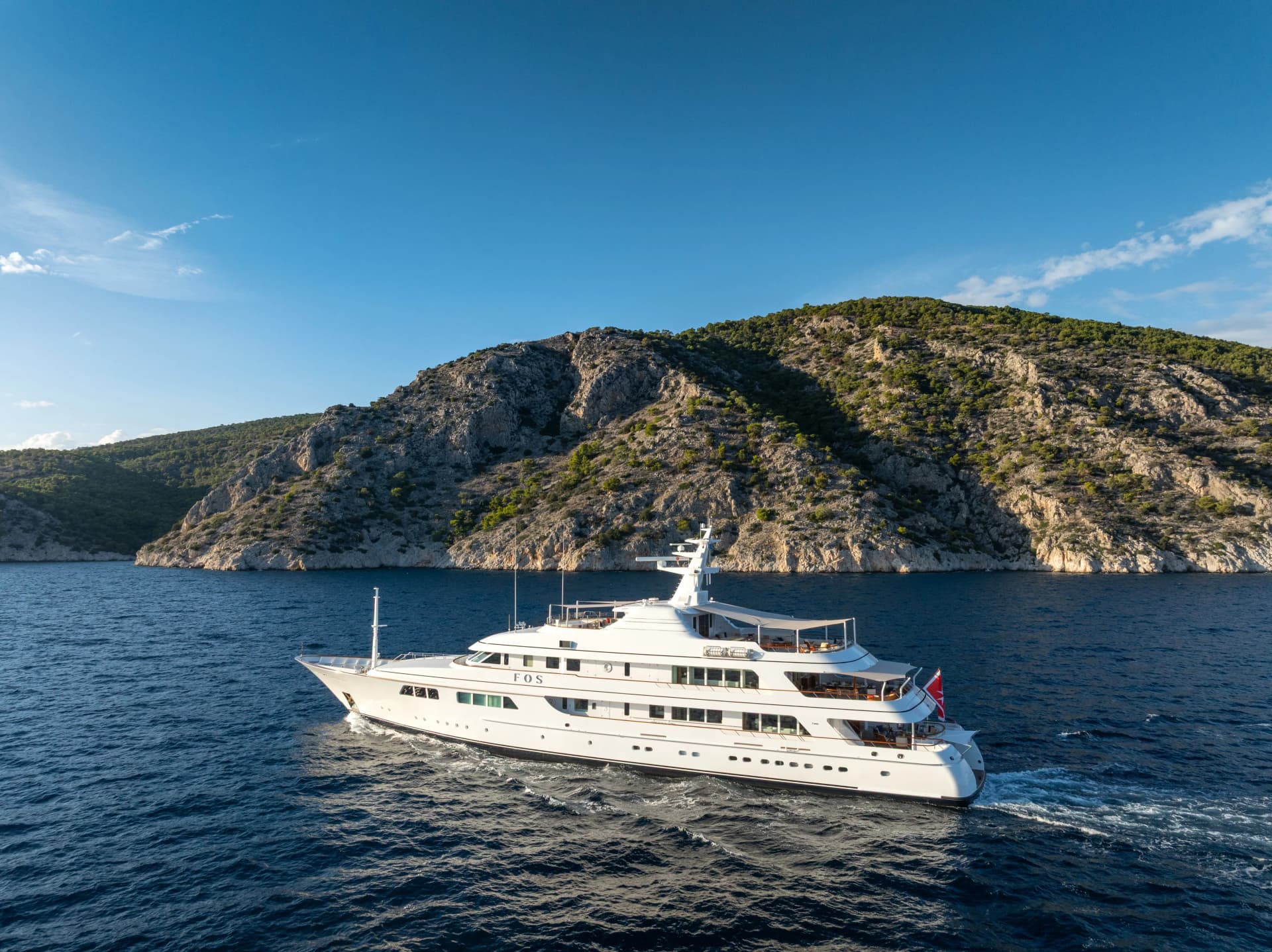 FOS – Exterior