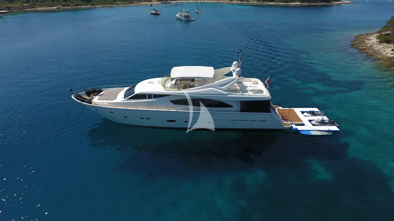 MISS KATARIINA – Exterior