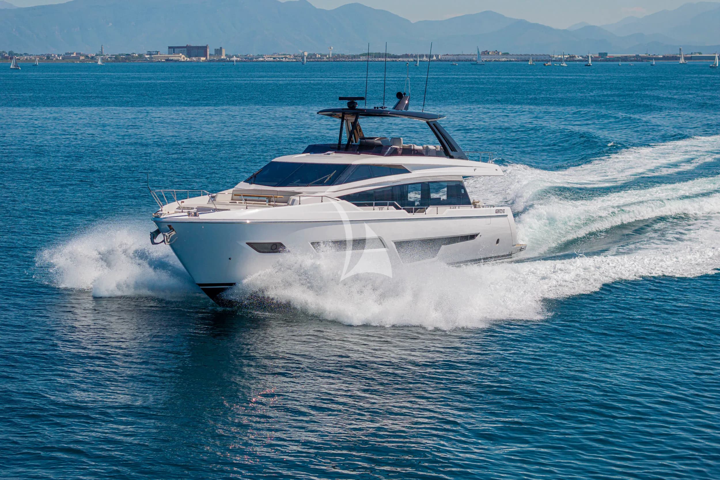 SEA DIAMOND – Exterior
