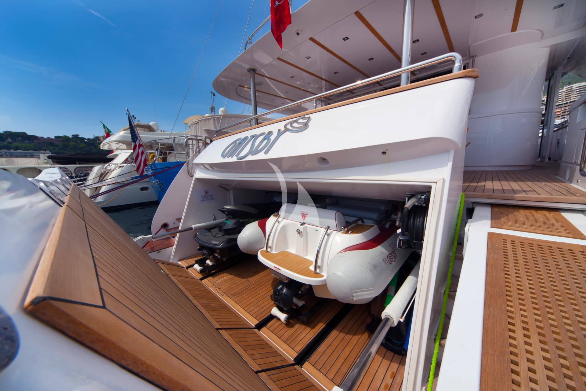 GATSBY – Exterior