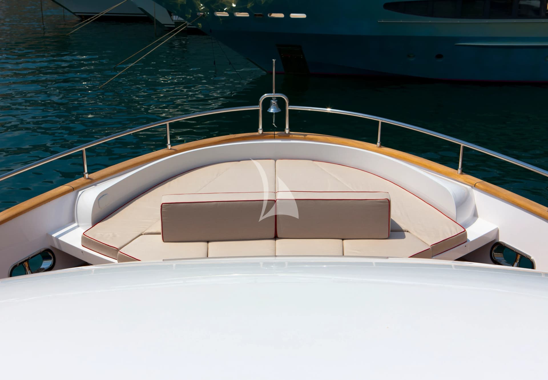 GATSBY – Exterior