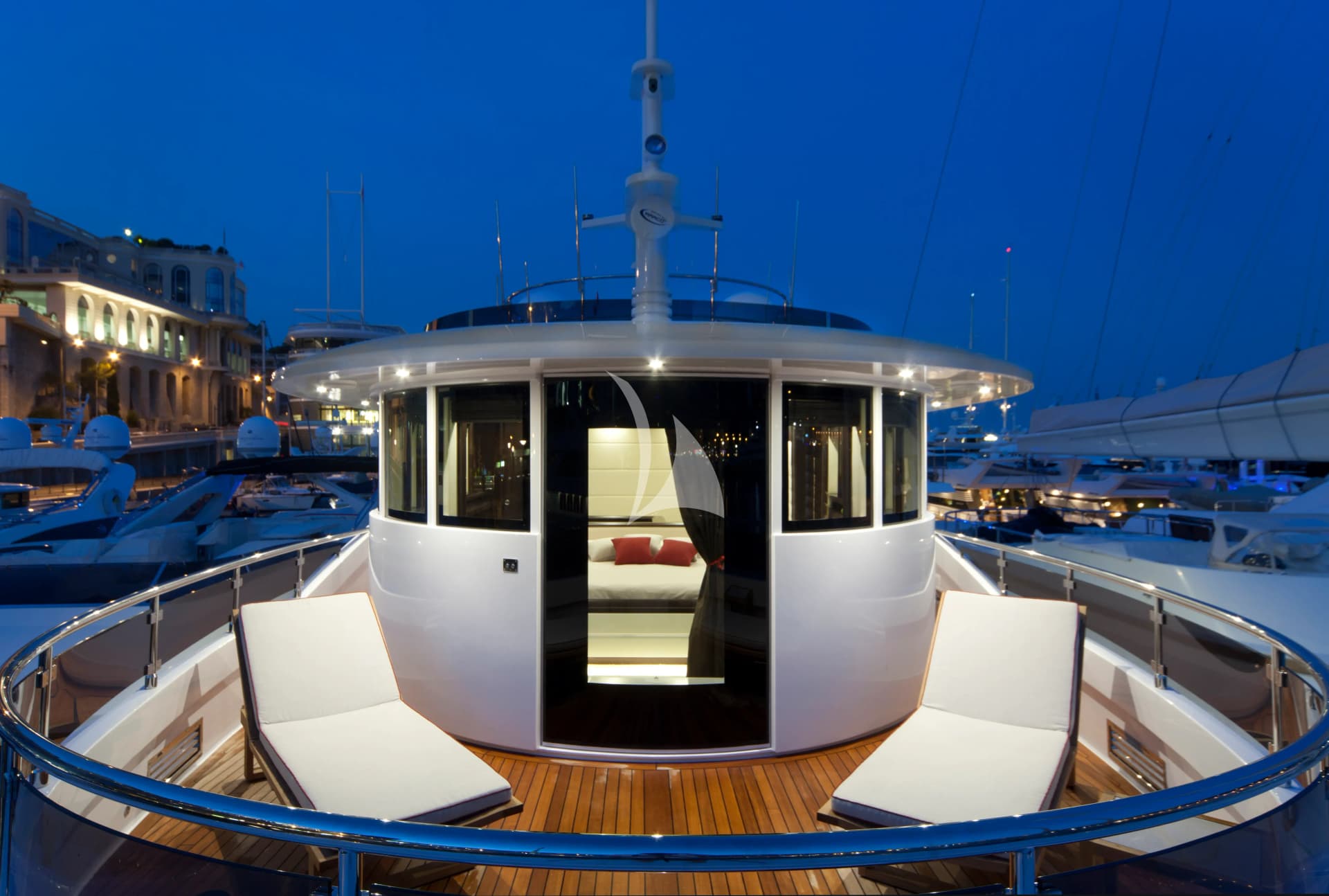 GATSBY – Exterior