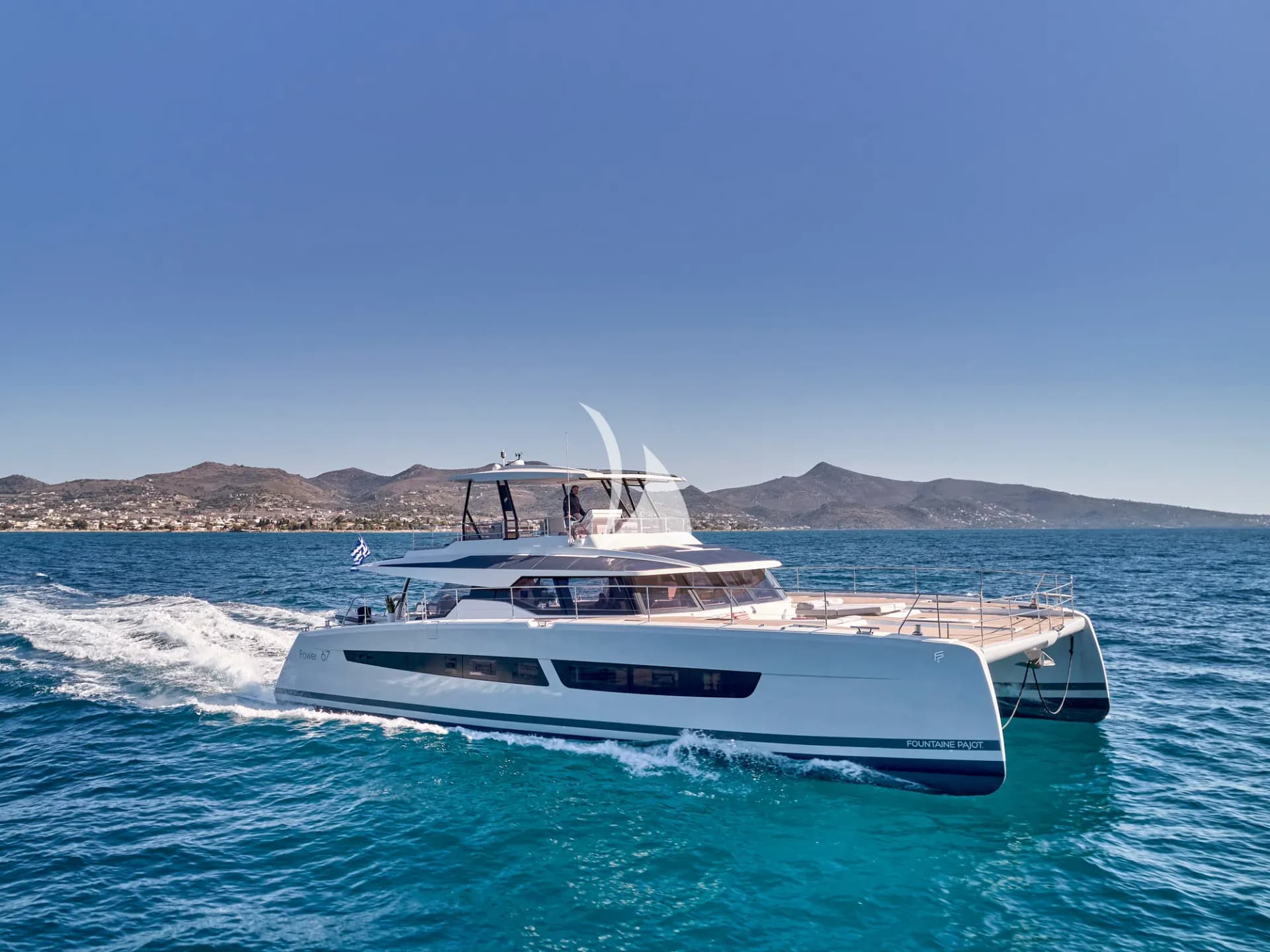 ALENA – Exterior