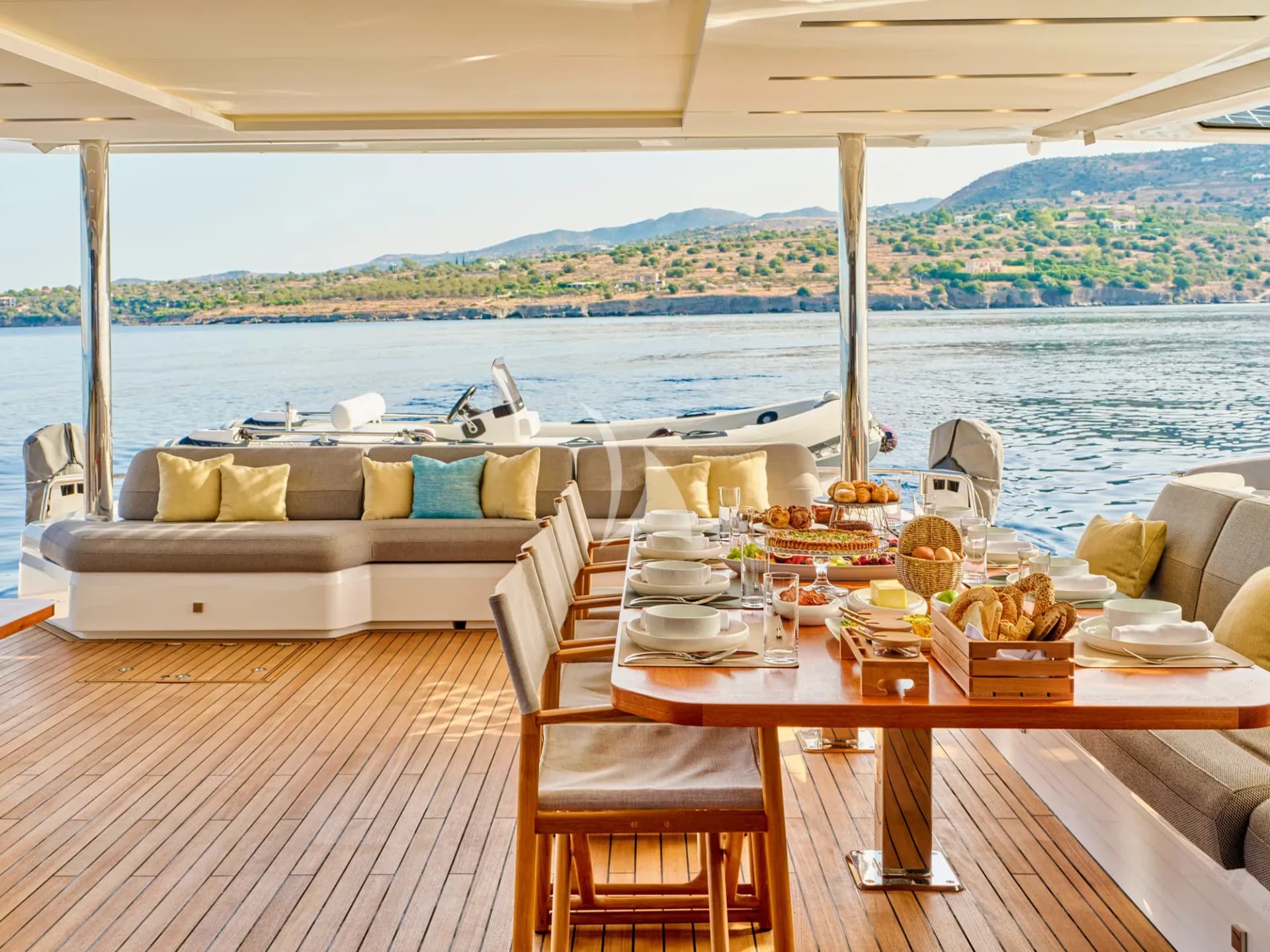 ALOIA 80 – Exterior