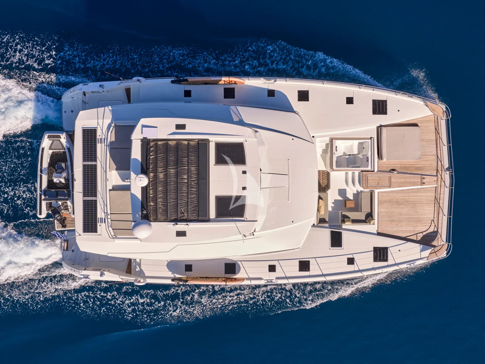 ARIVA – Exterior