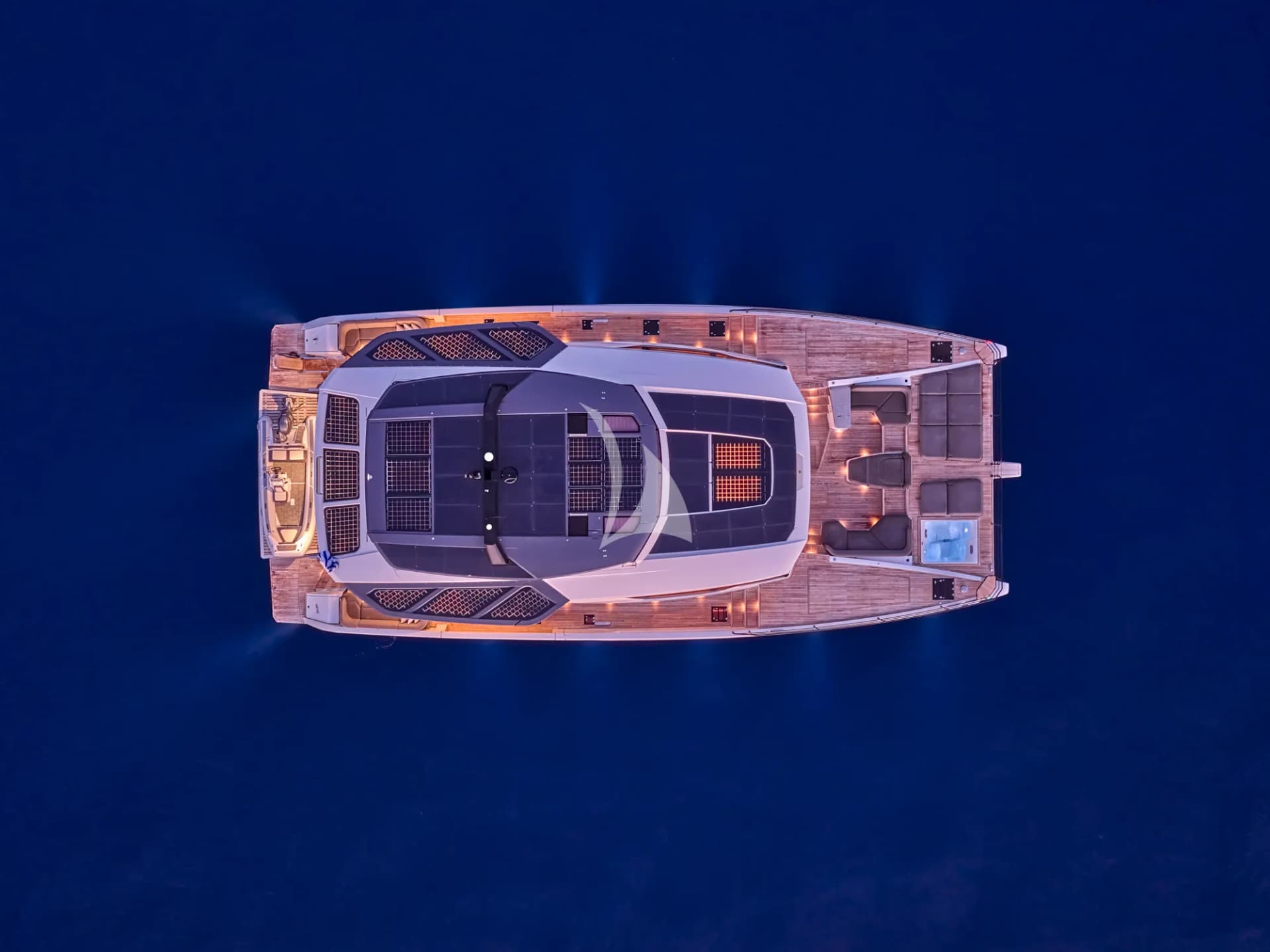 CHRISTAL MIO 80 – Exterior