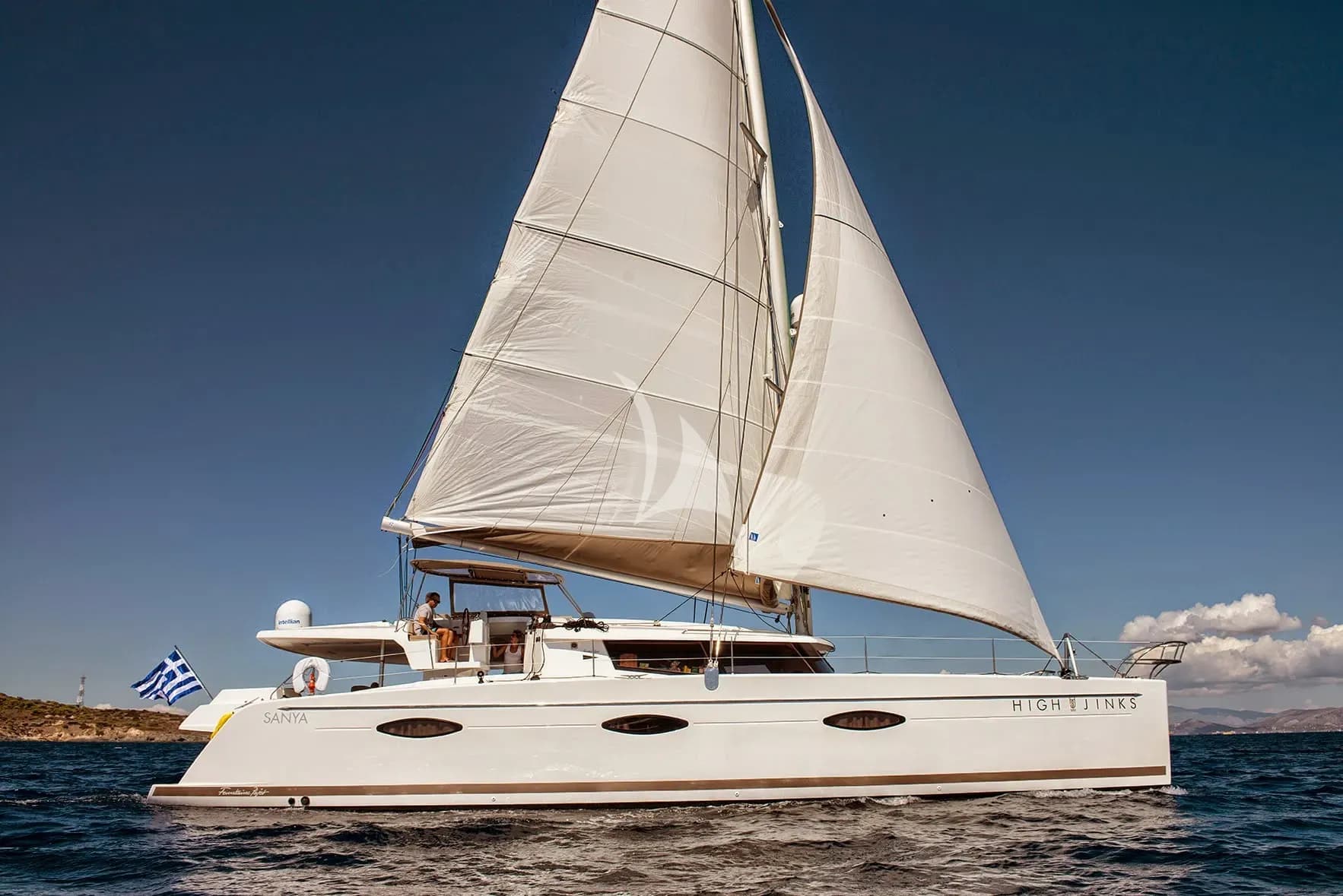 Highjinks – Fountaine Pajot