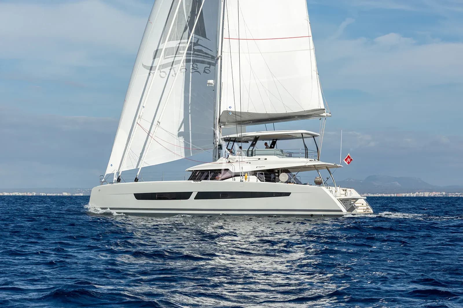 VAGATOR – Exterior