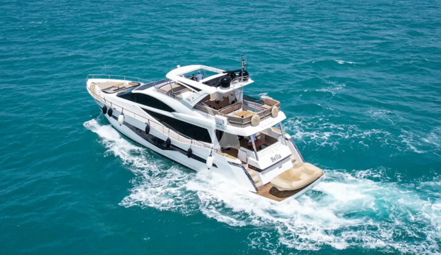 Bella – Exterior