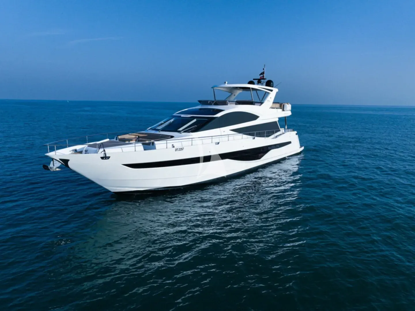 Bella – Exterior