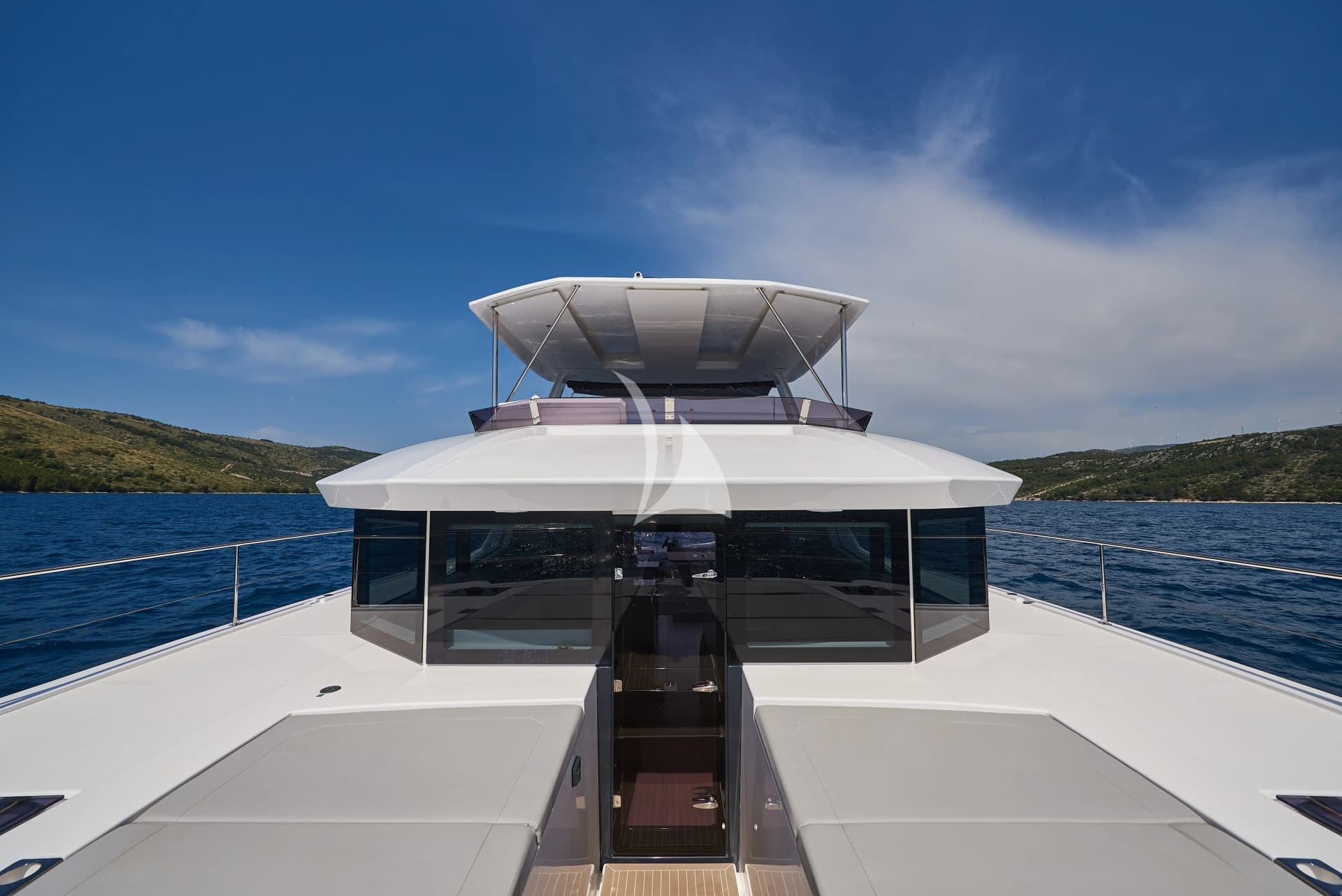 Good Vibes – Exterior