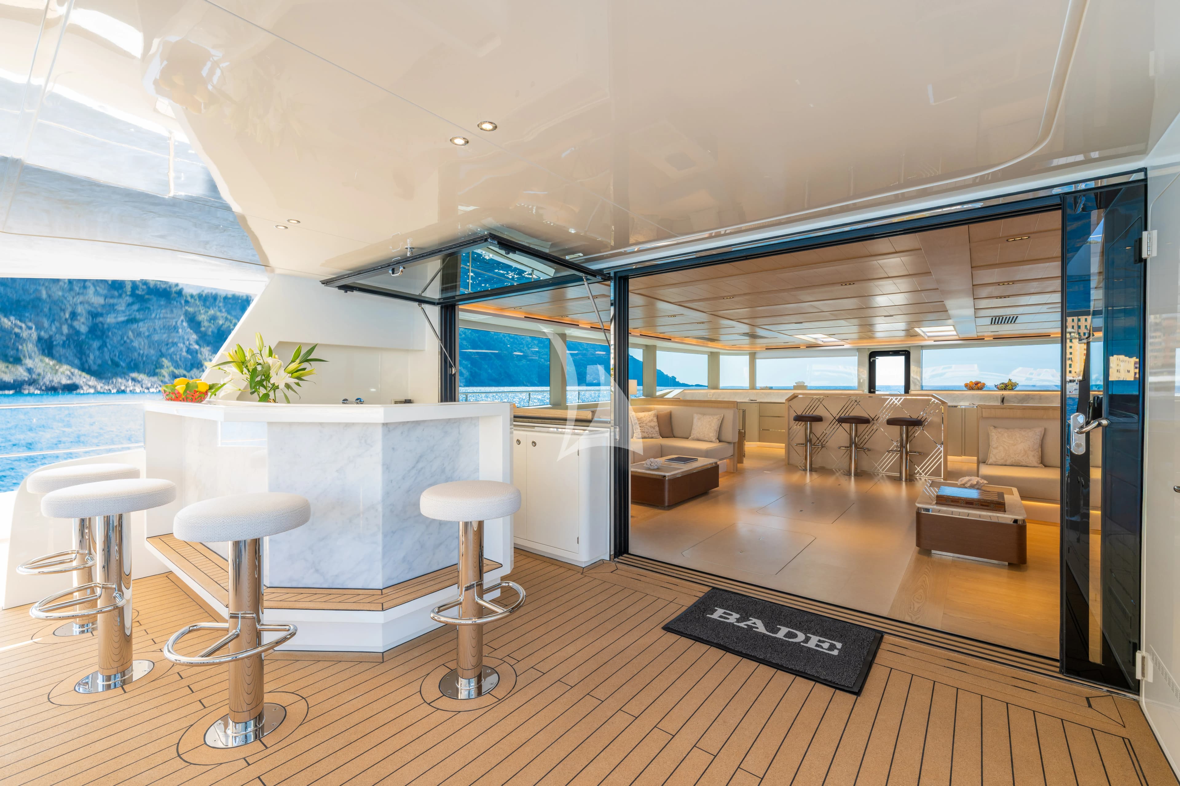 BADE – Exterior