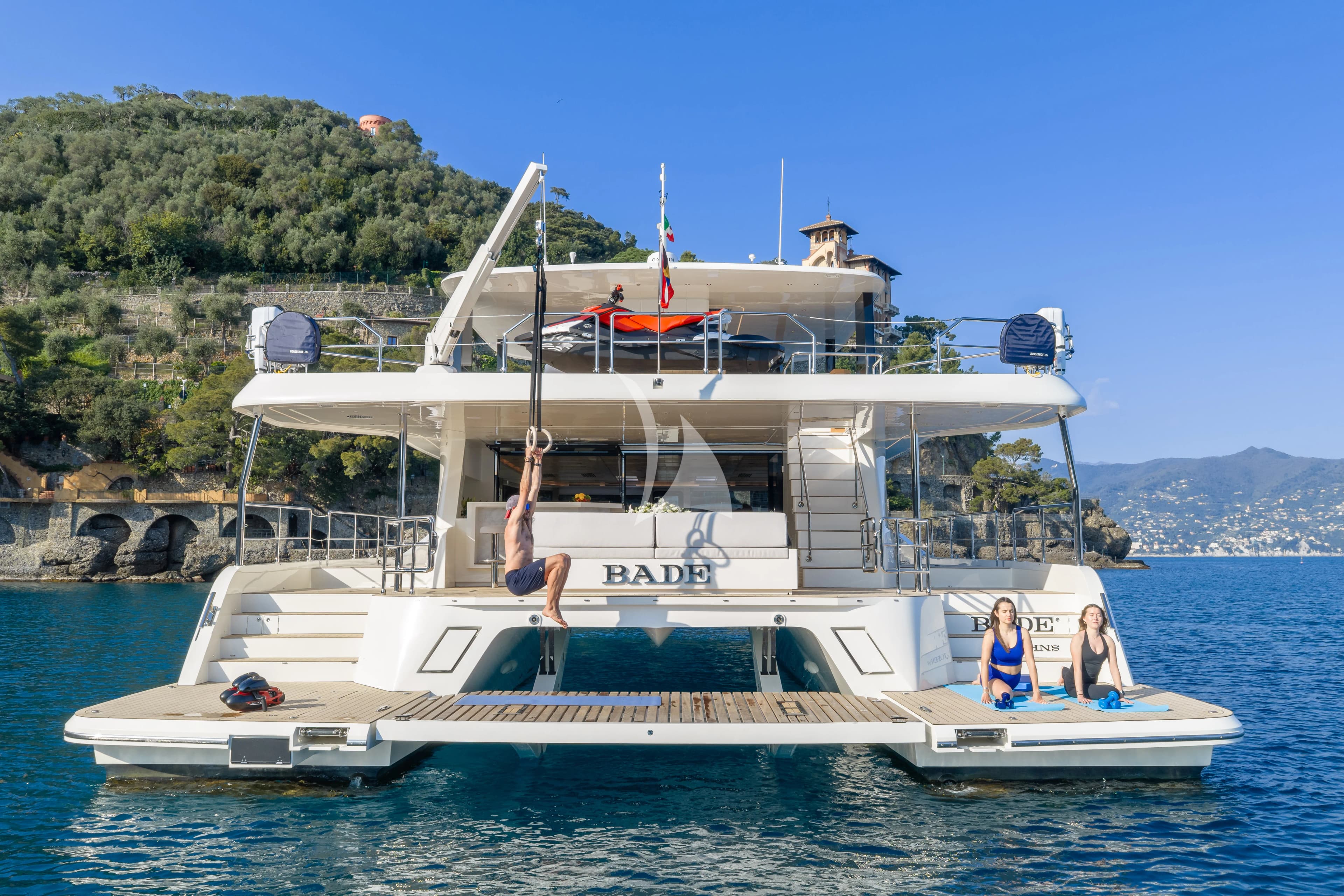 BADE – Exterior