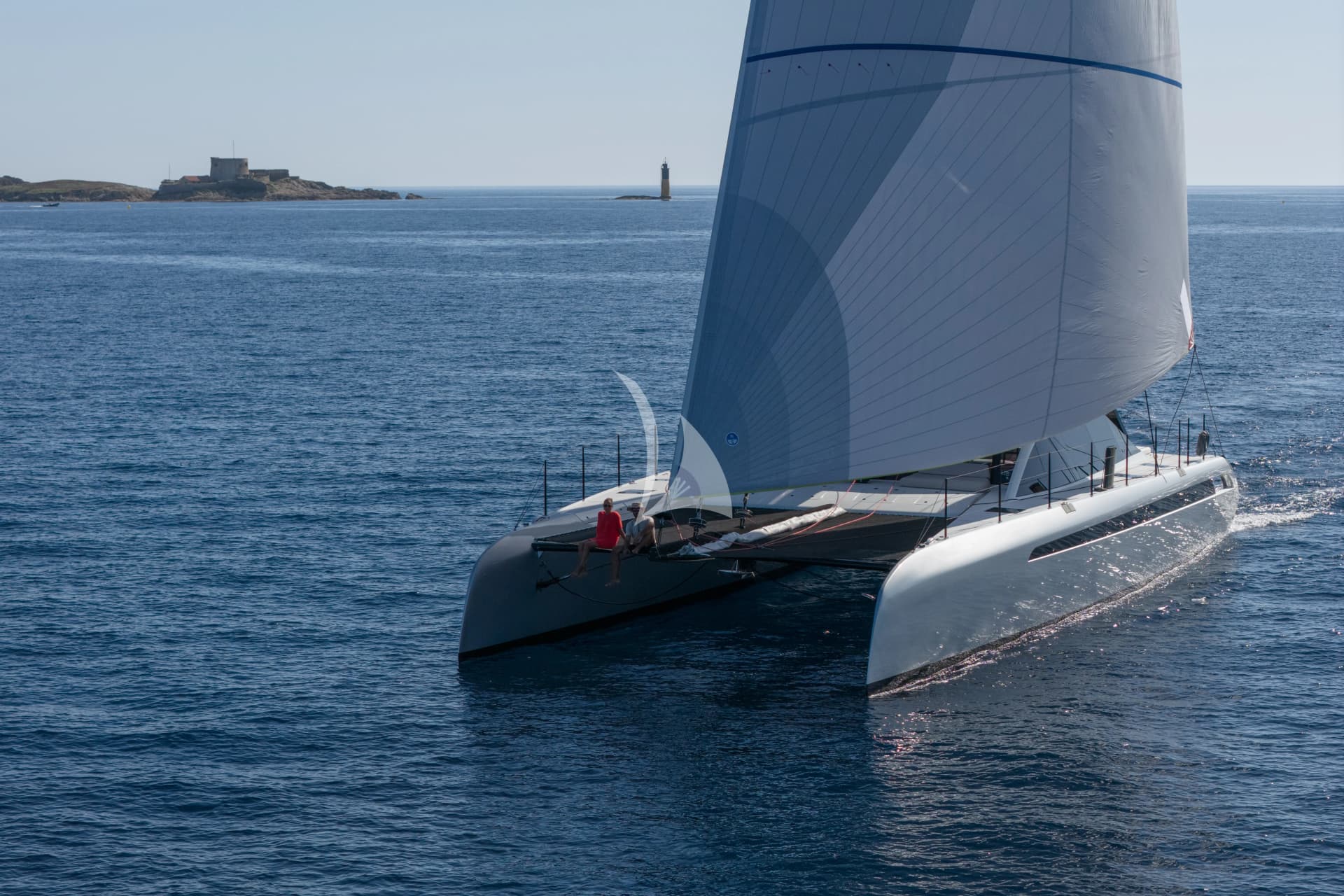 WONDERFUL – Gunboat