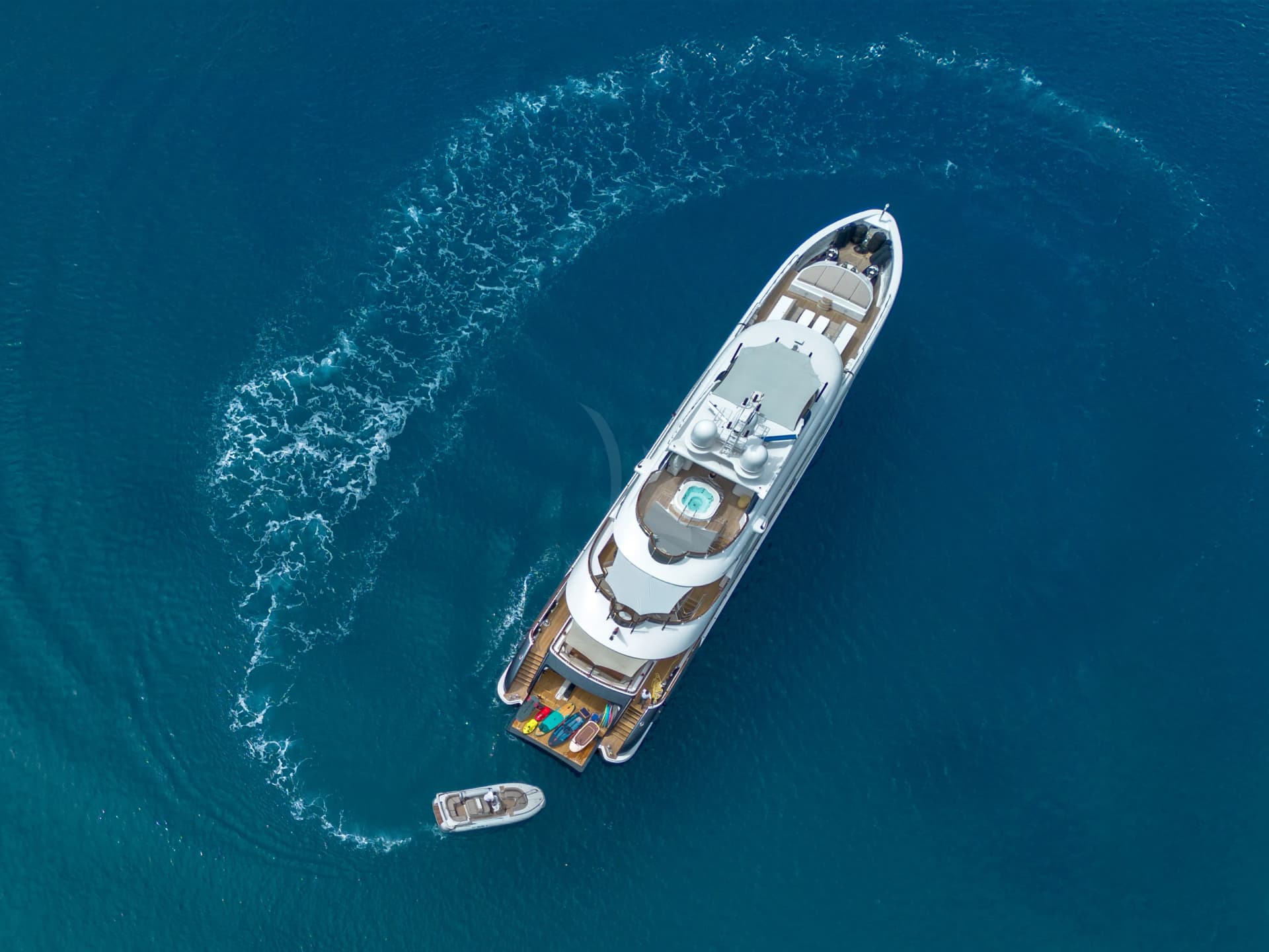 IDEFIX II – Exterior