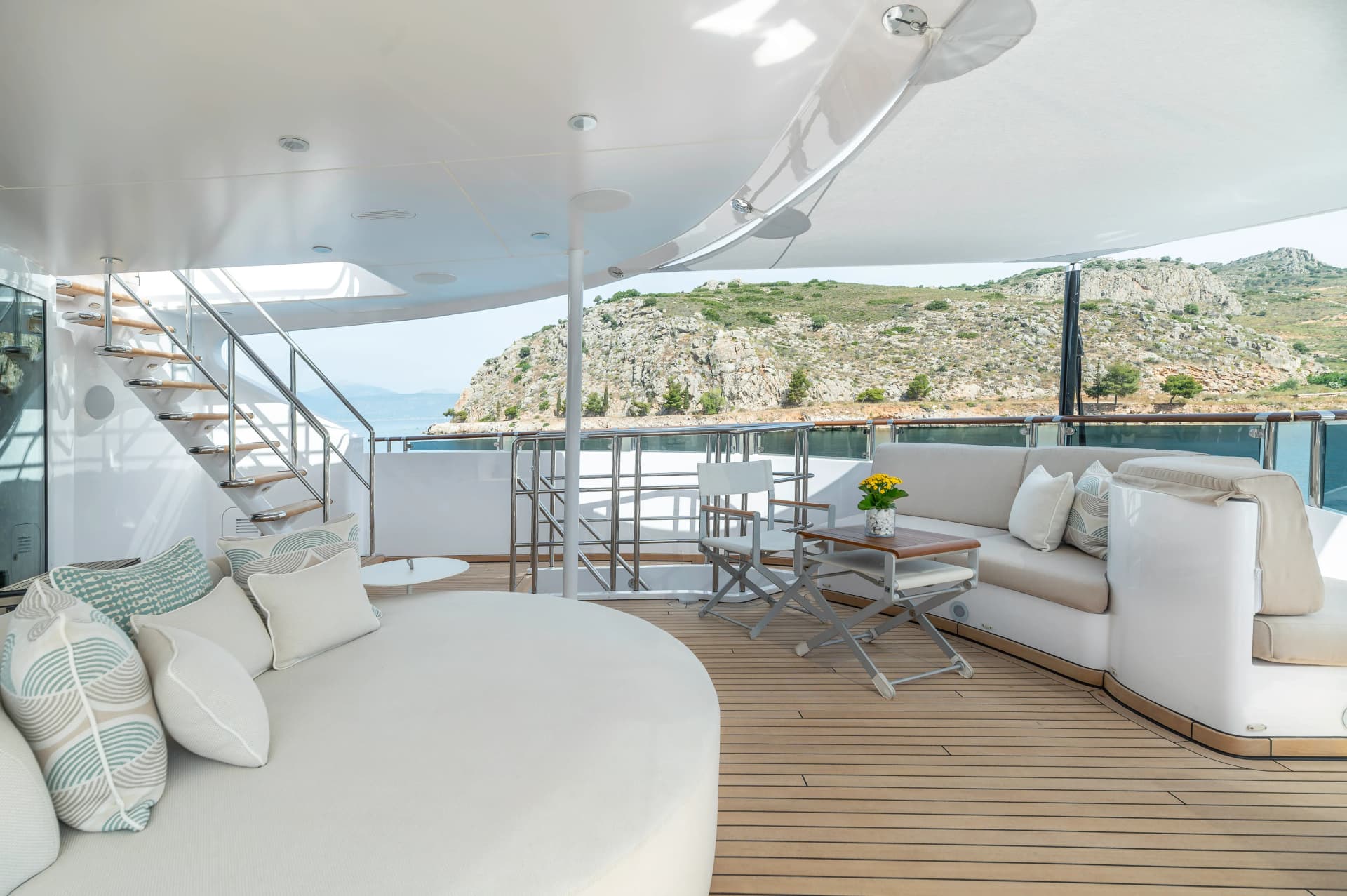 IDEFIX II – Exterior