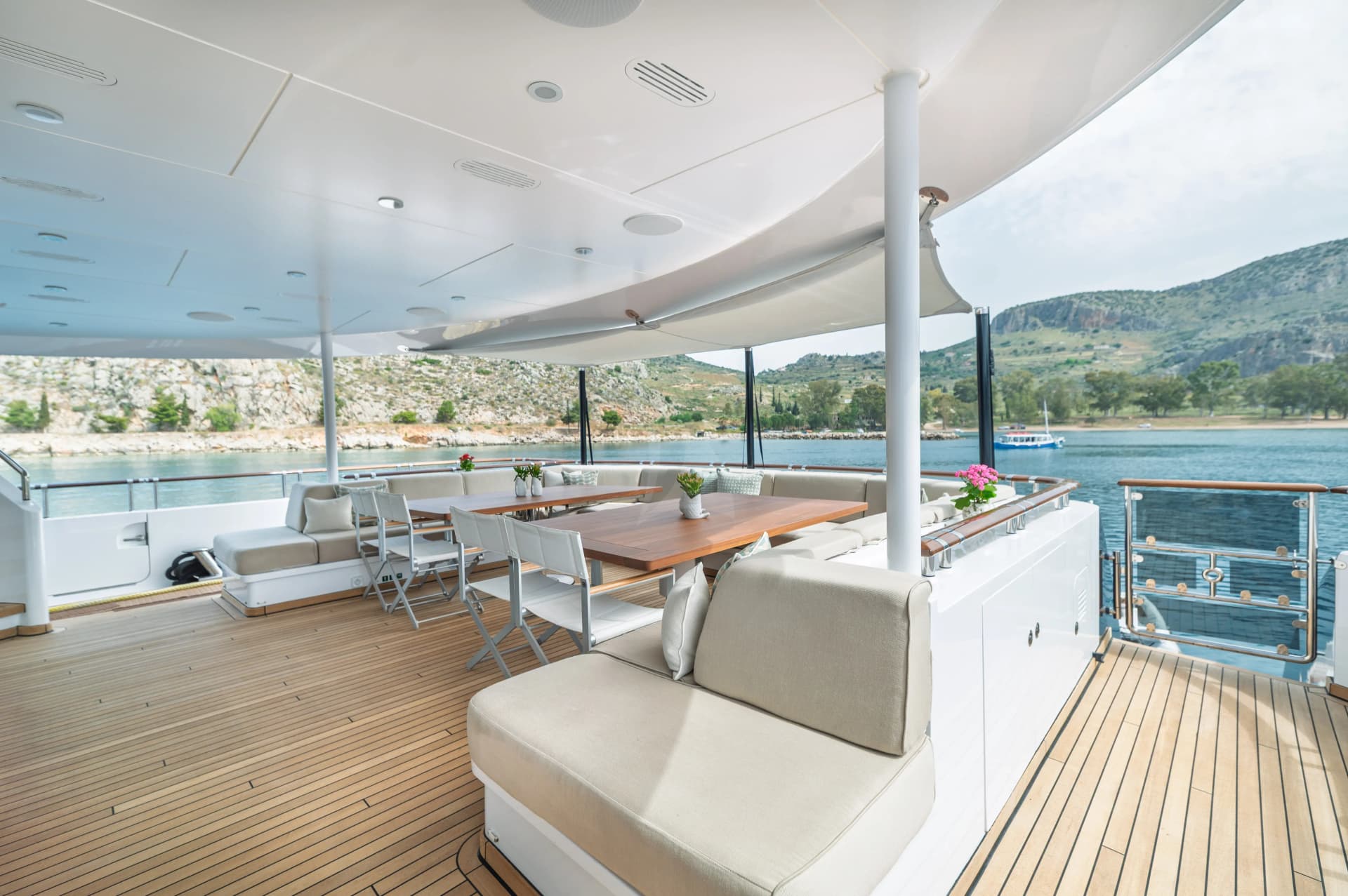 IDEFIX II – Exterior