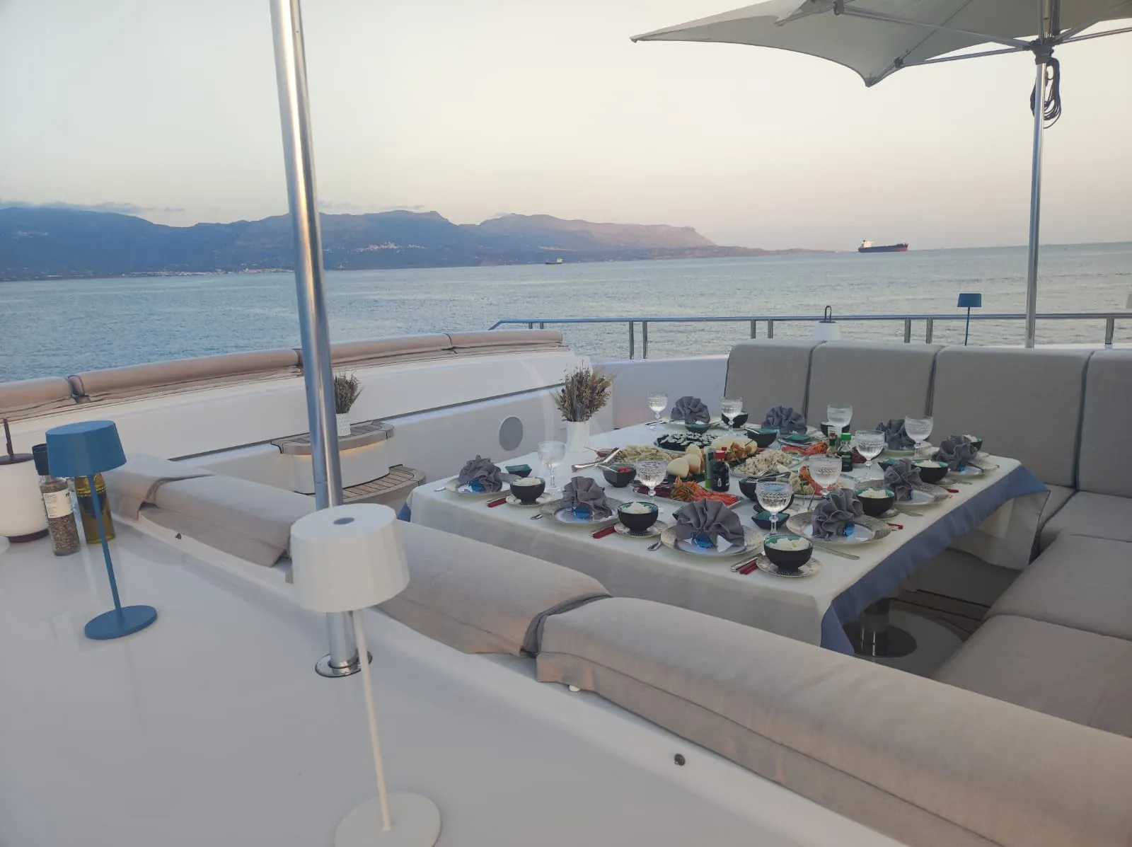 IDEFIX II – Exterior