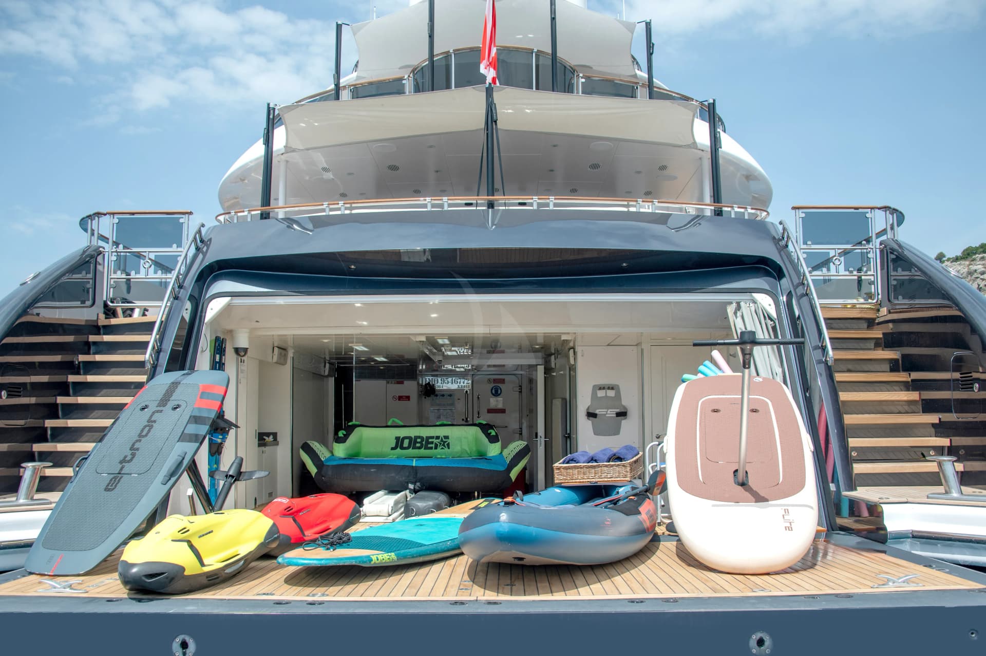 IDEFIX II – Exterior