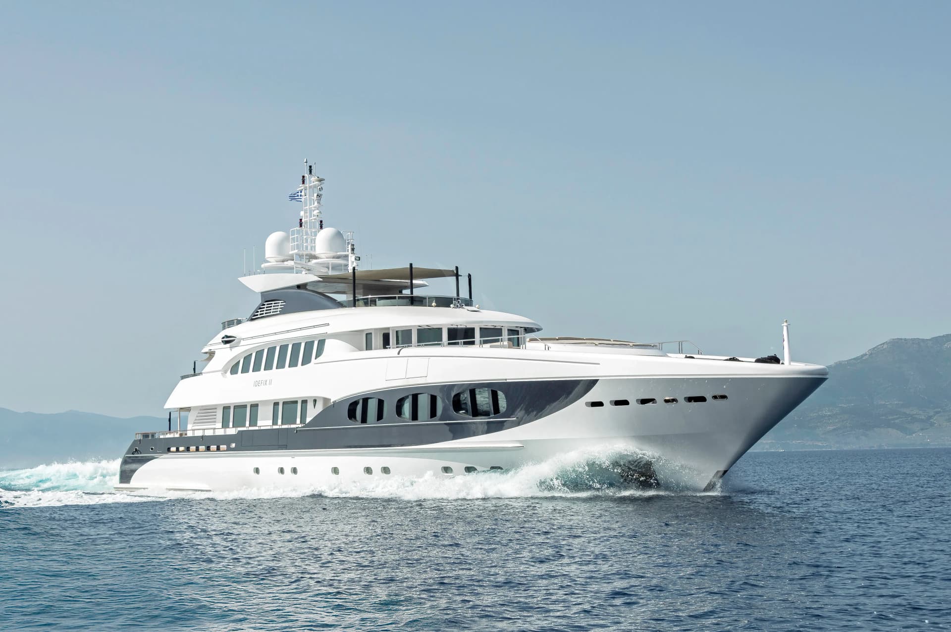 IDEFIX II – Exterior